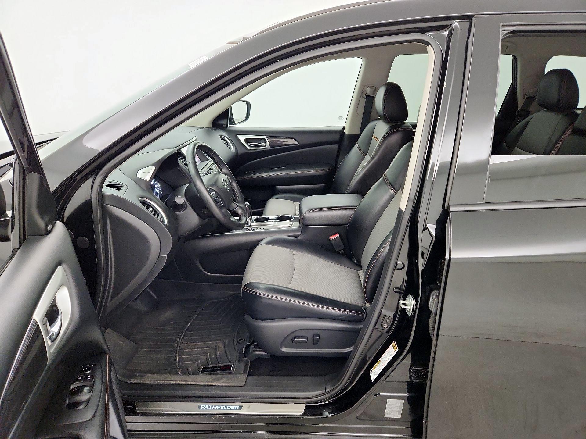 Thumbnail: 2019 Nissan Pathfinder - 11