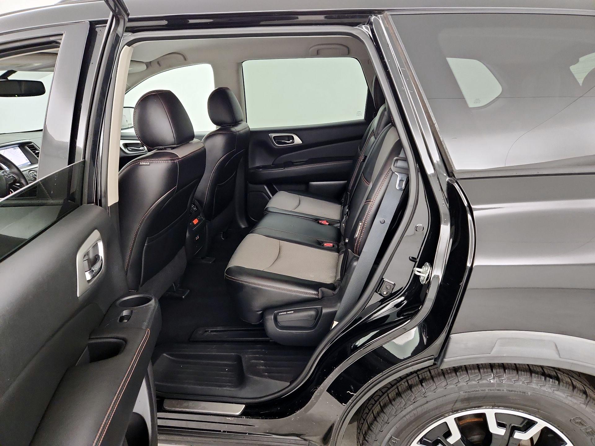 Thumbnail: 2019 Nissan Pathfinder - 20