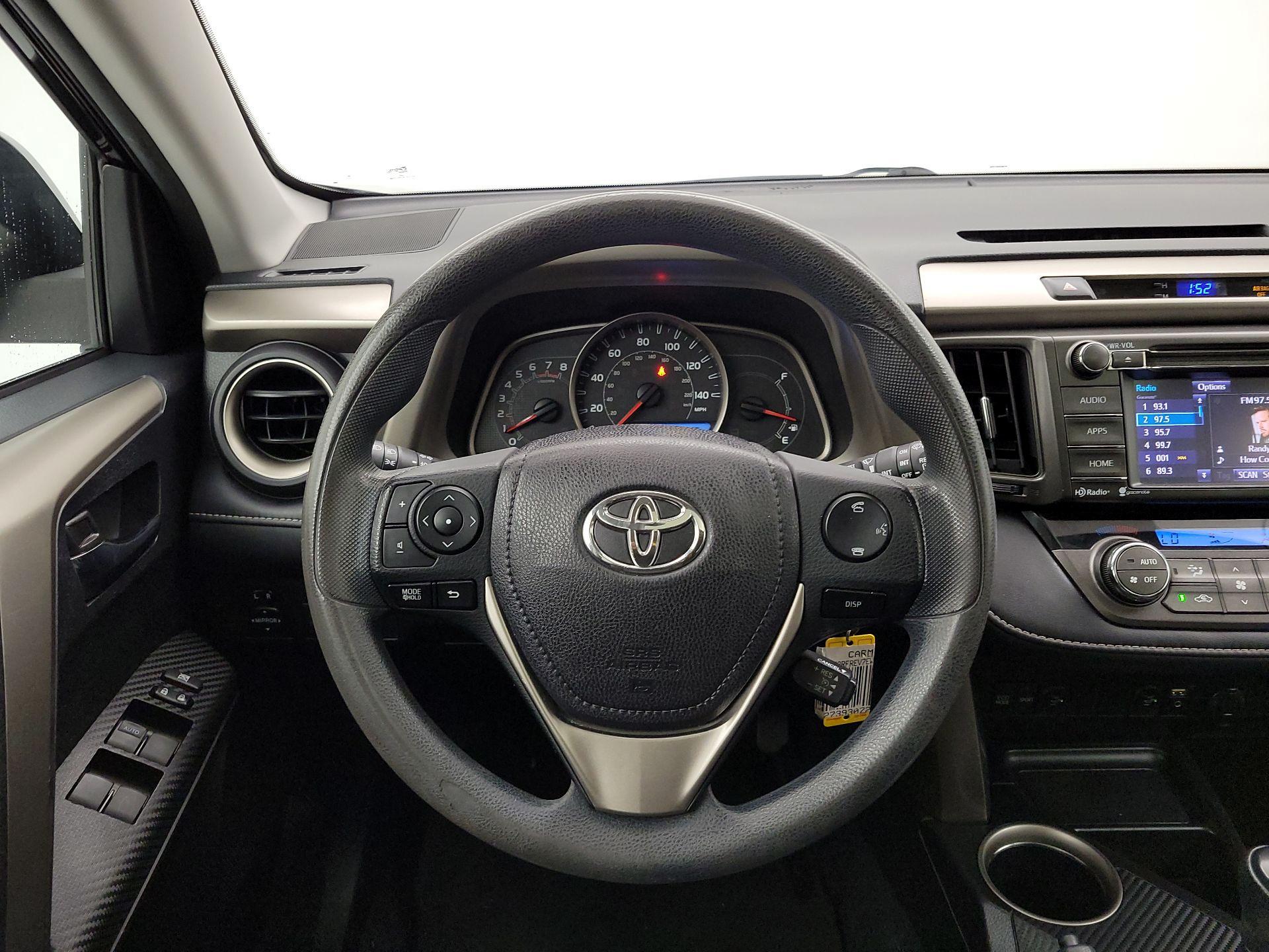Thumbnail: 2014 Toyota RAV4 - 10