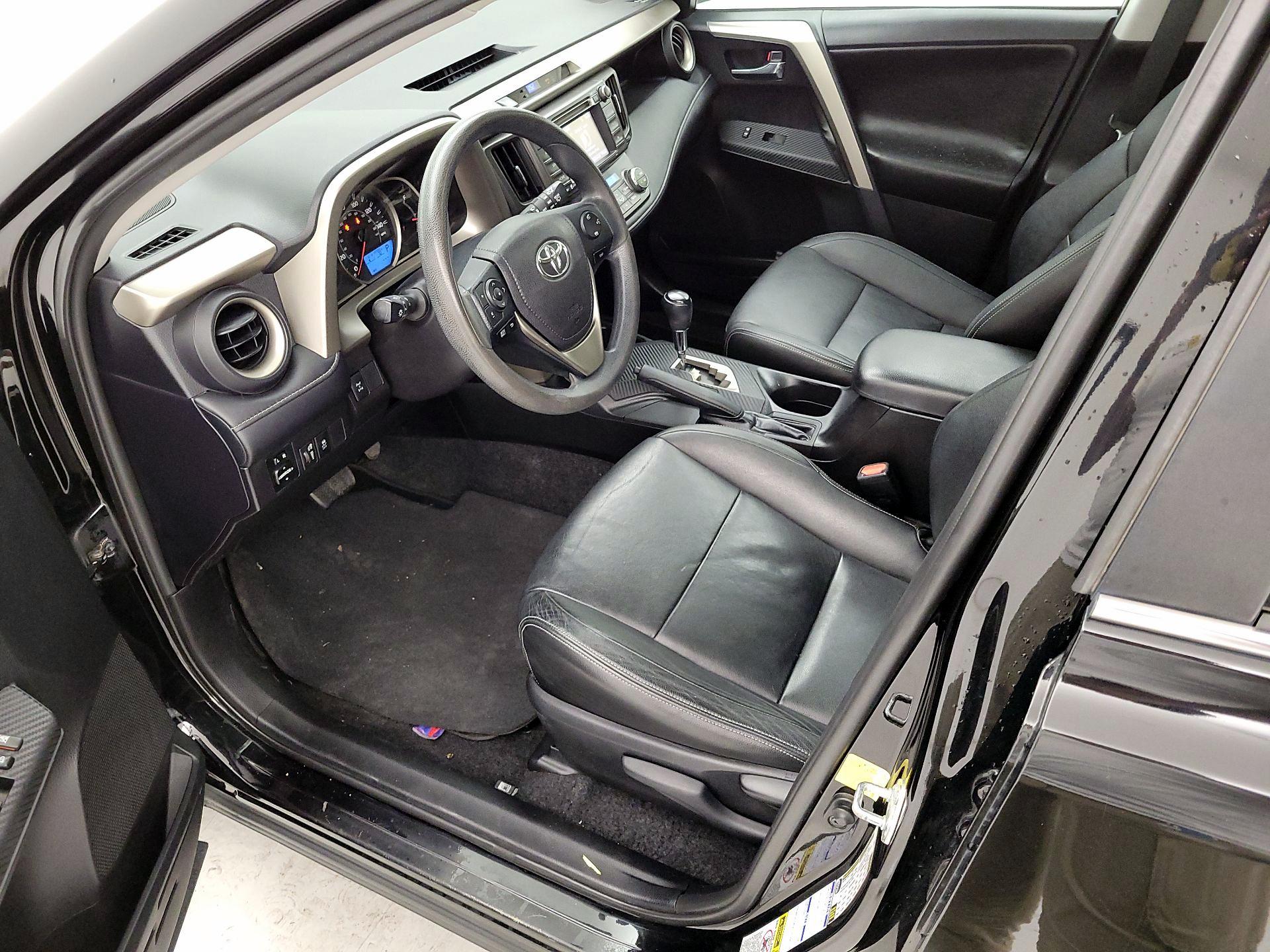 Thumbnail: 2014 Toyota RAV4 - 11