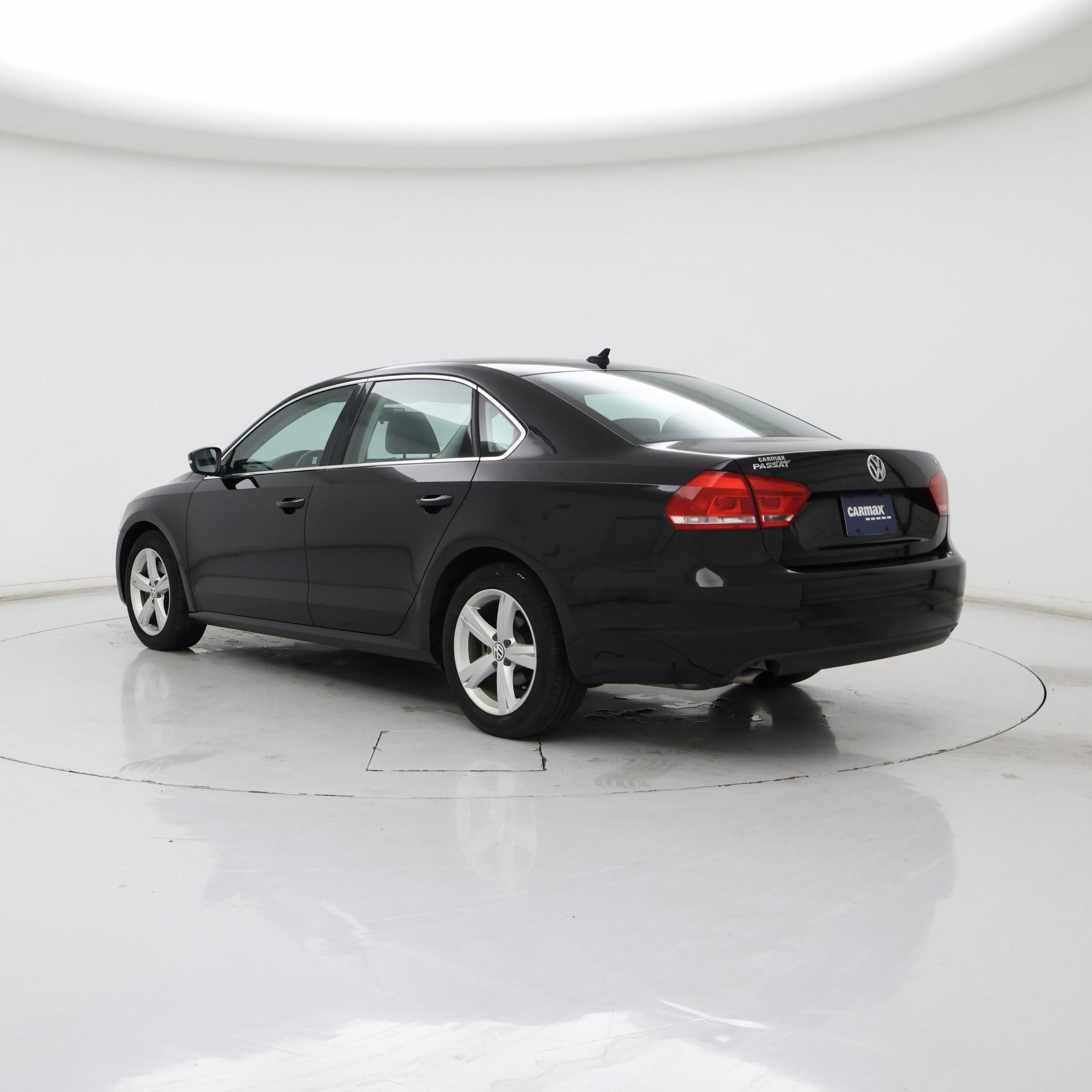 Thumbnail: 2015 Volkswagen Passat - 2