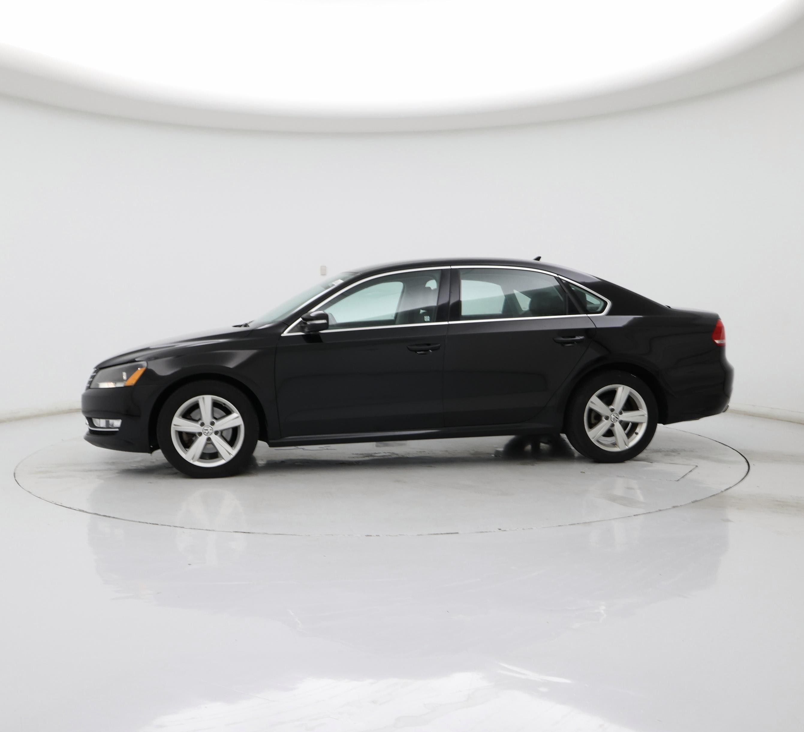 Thumbnail: 2015 Volkswagen Passat - 3
