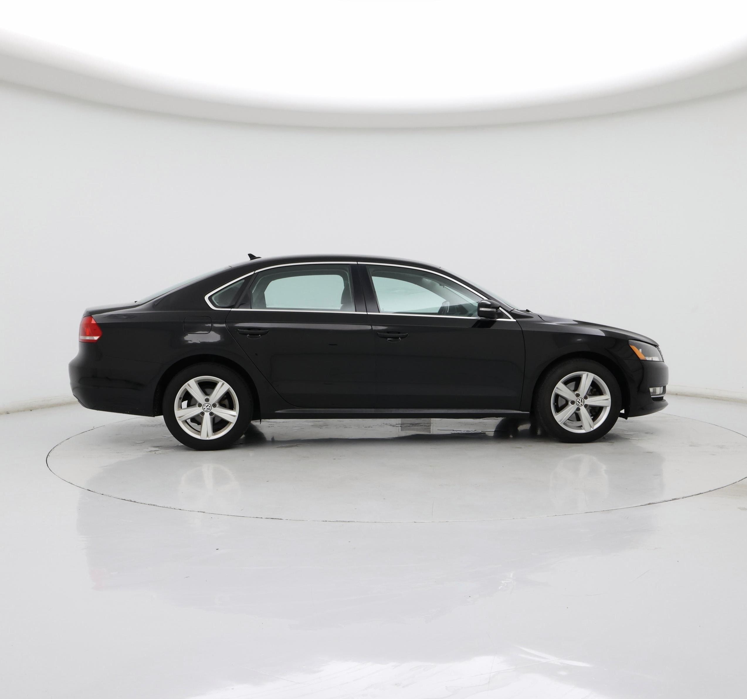 Thumbnail: 2015 Volkswagen Passat - 7