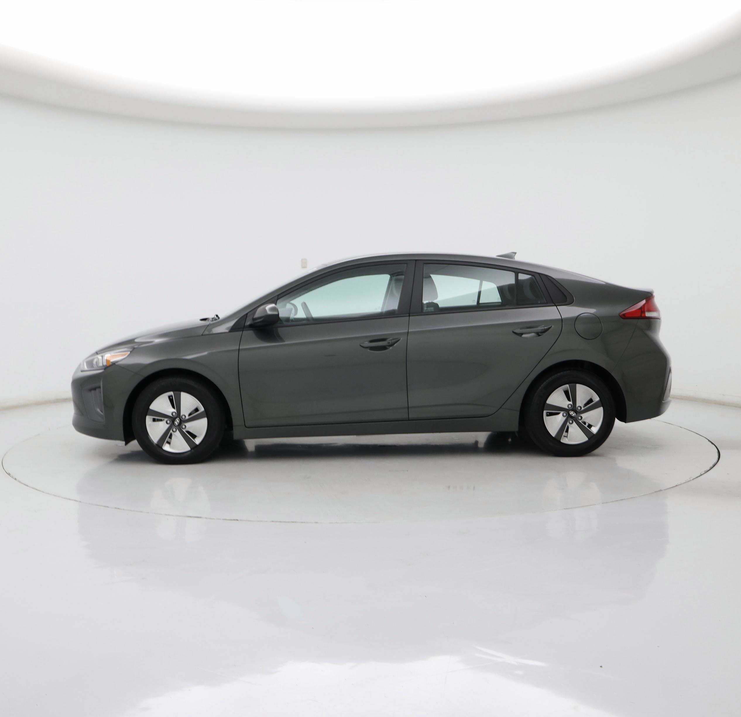Thumbnail: 2022 Hyundai Ioniq - 3