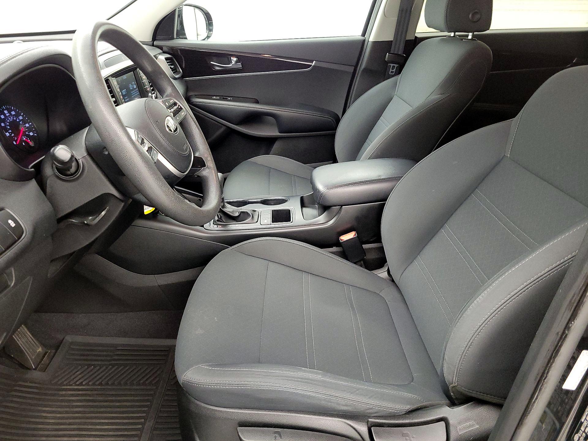 Thumbnail: 2019 Kia Sorento - 11