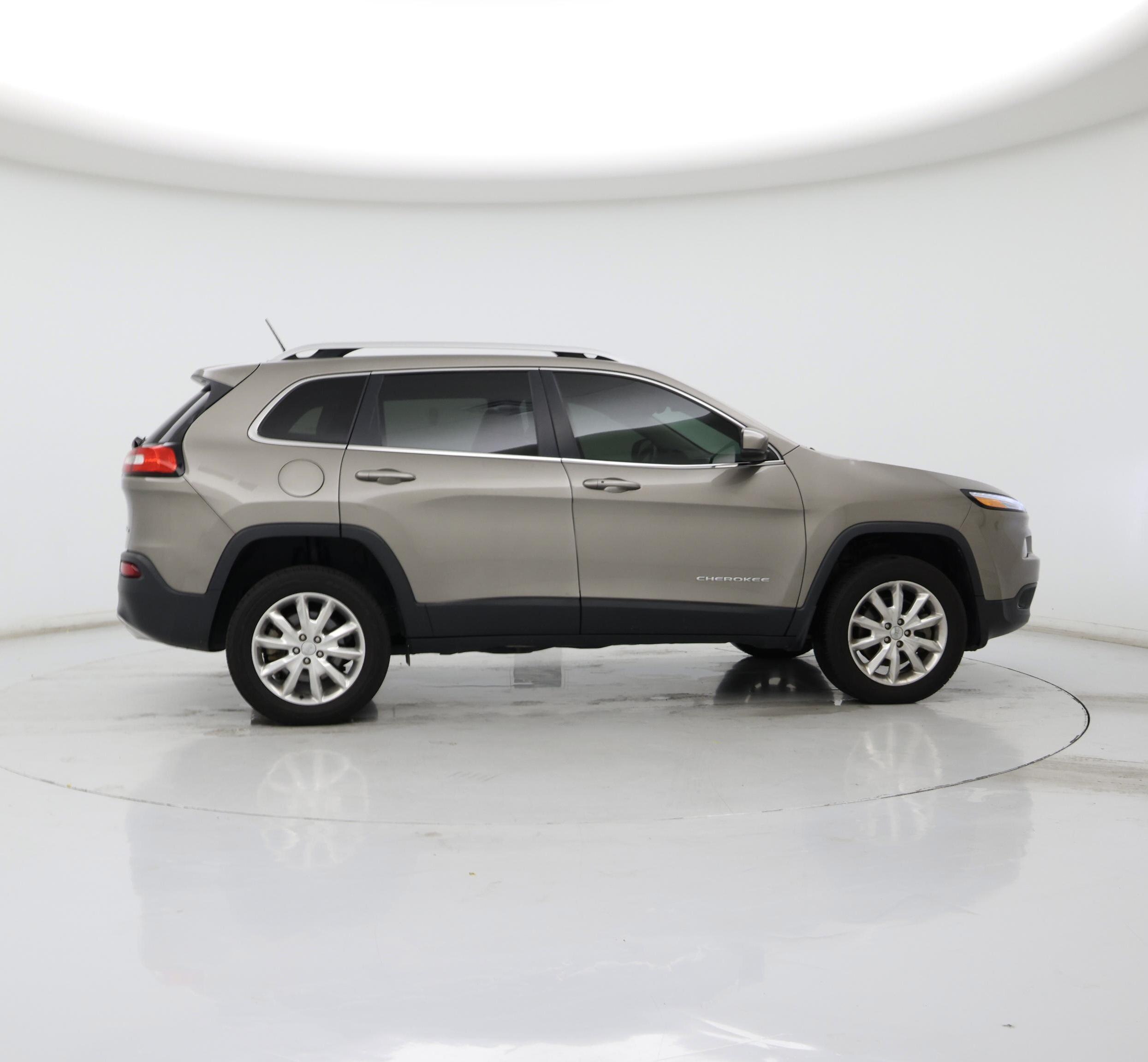 Thumbnail: 2016 Jeep Cherokee - 7
