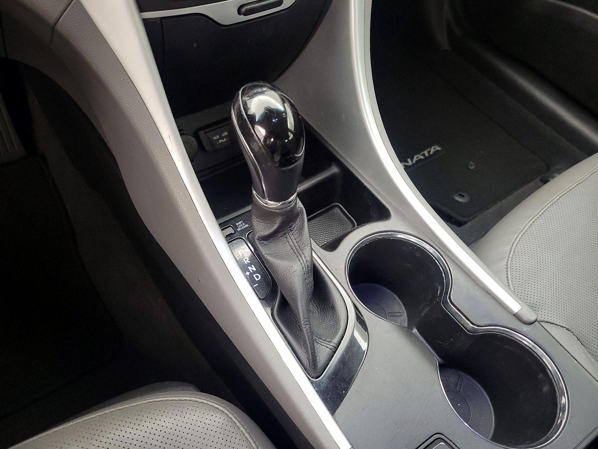 Thumbnail: 2015 Hyundai Sonata - 15