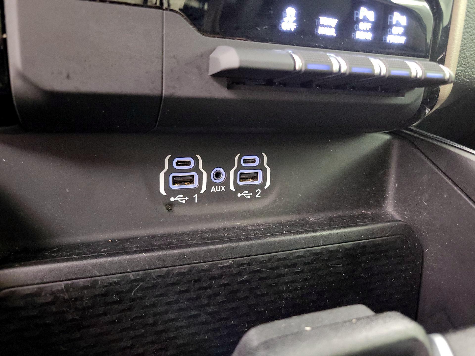 Thumbnail: 2021 RAM 1500 - 19