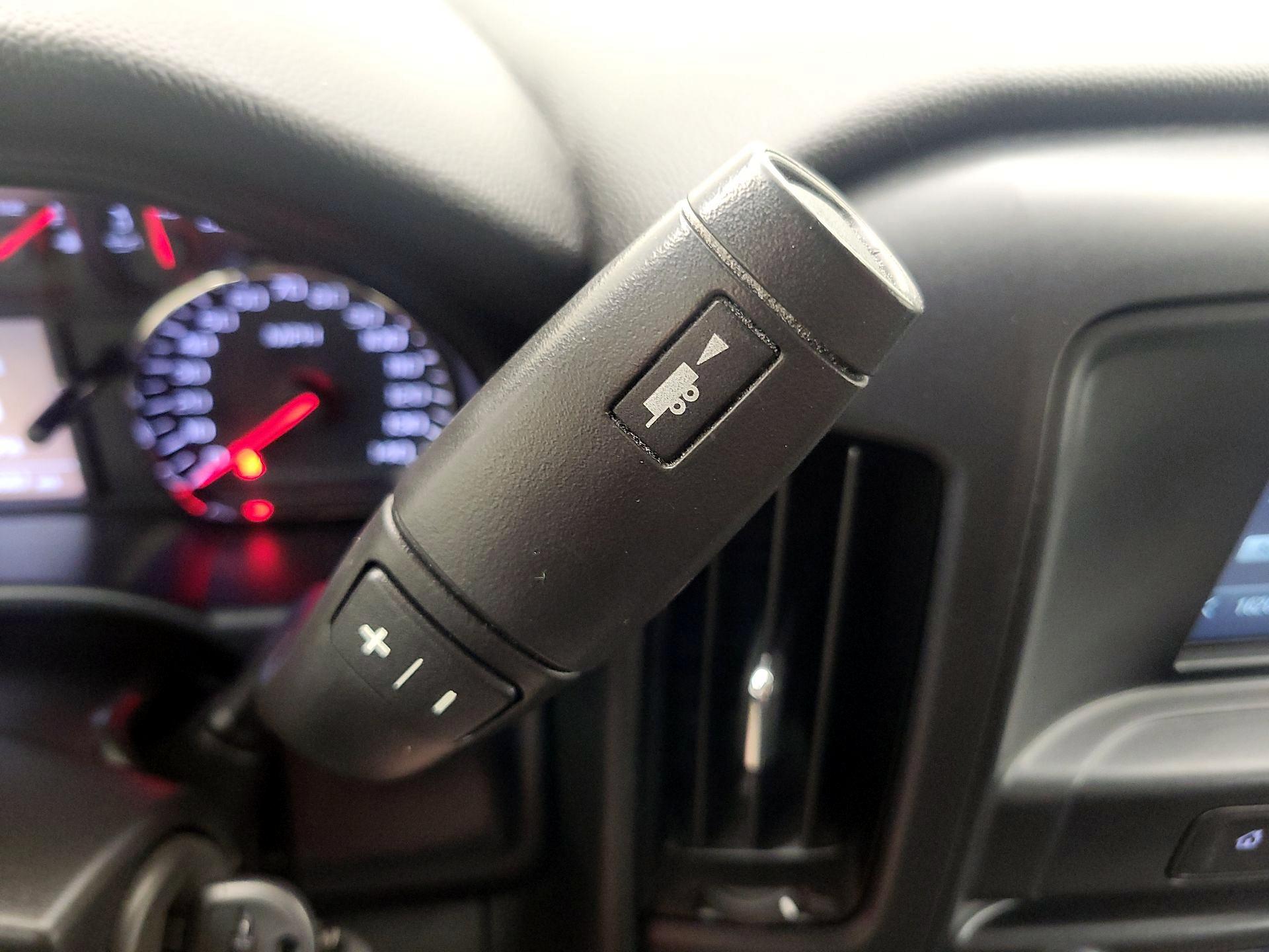 Thumbnail: 2019 Chevrolet Silverado 1500 - 17