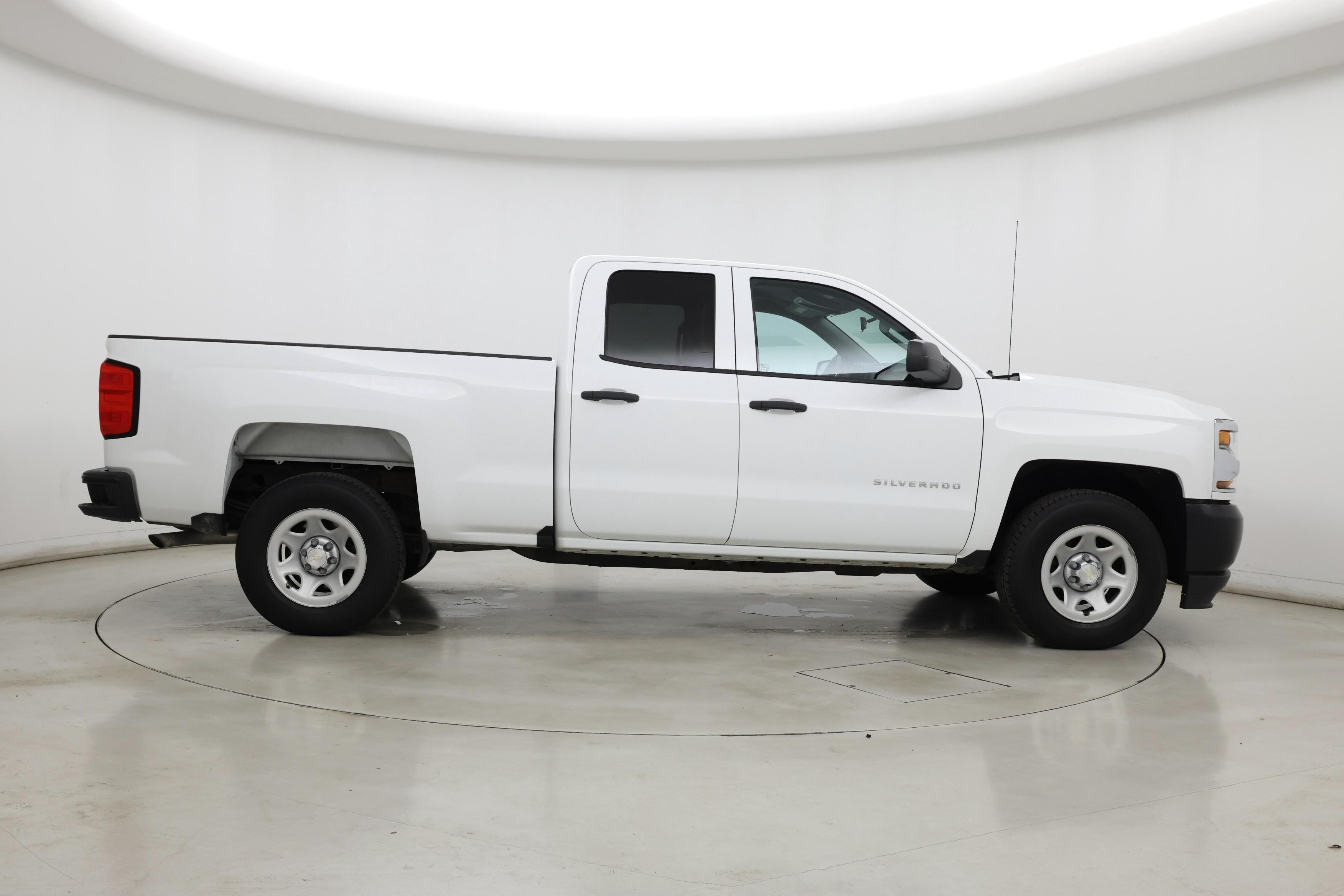 Thumbnail: 2019 Chevrolet Silverado 1500 - 7