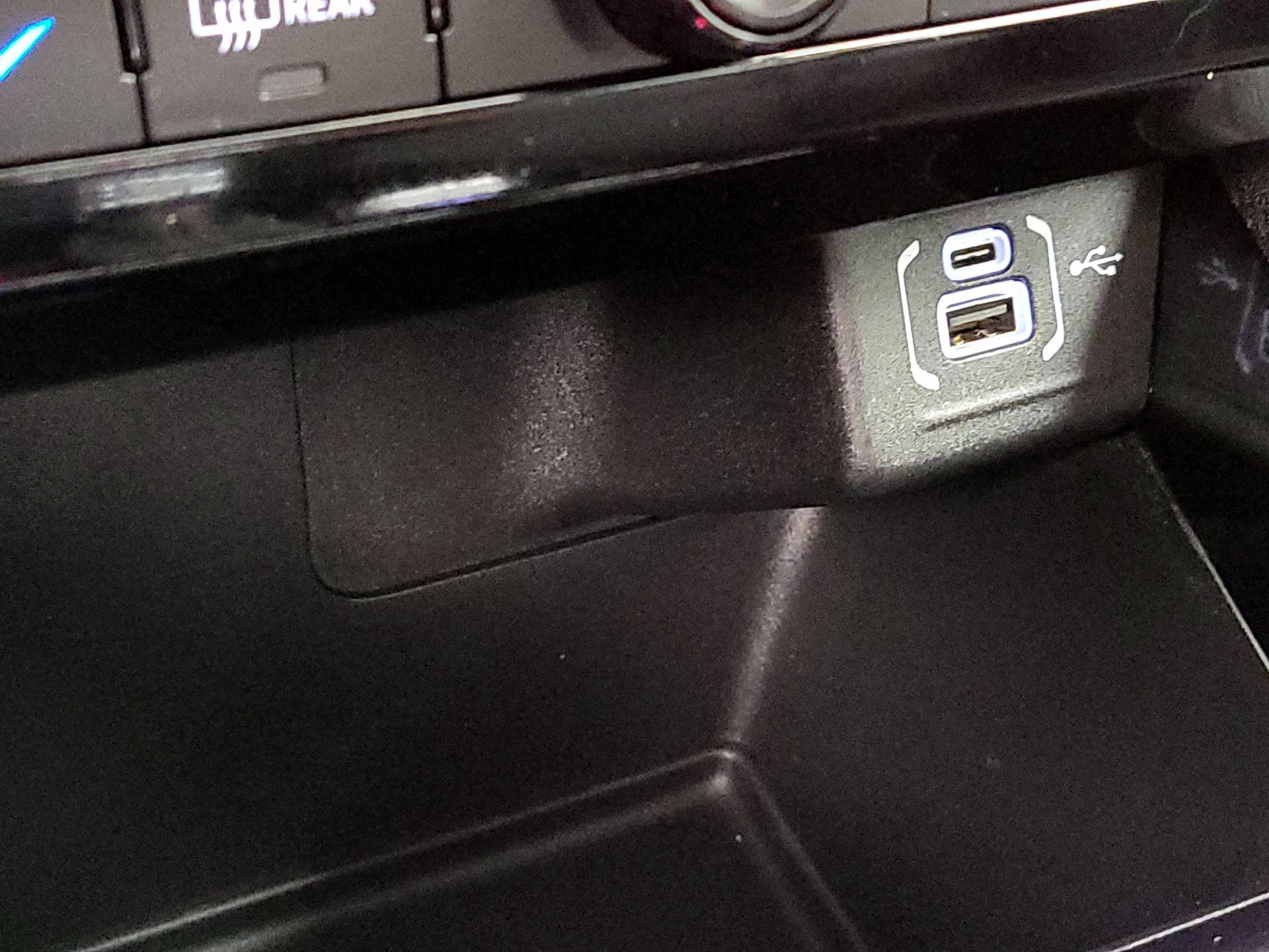 Thumbnail: 2022 Jeep Compass - 18