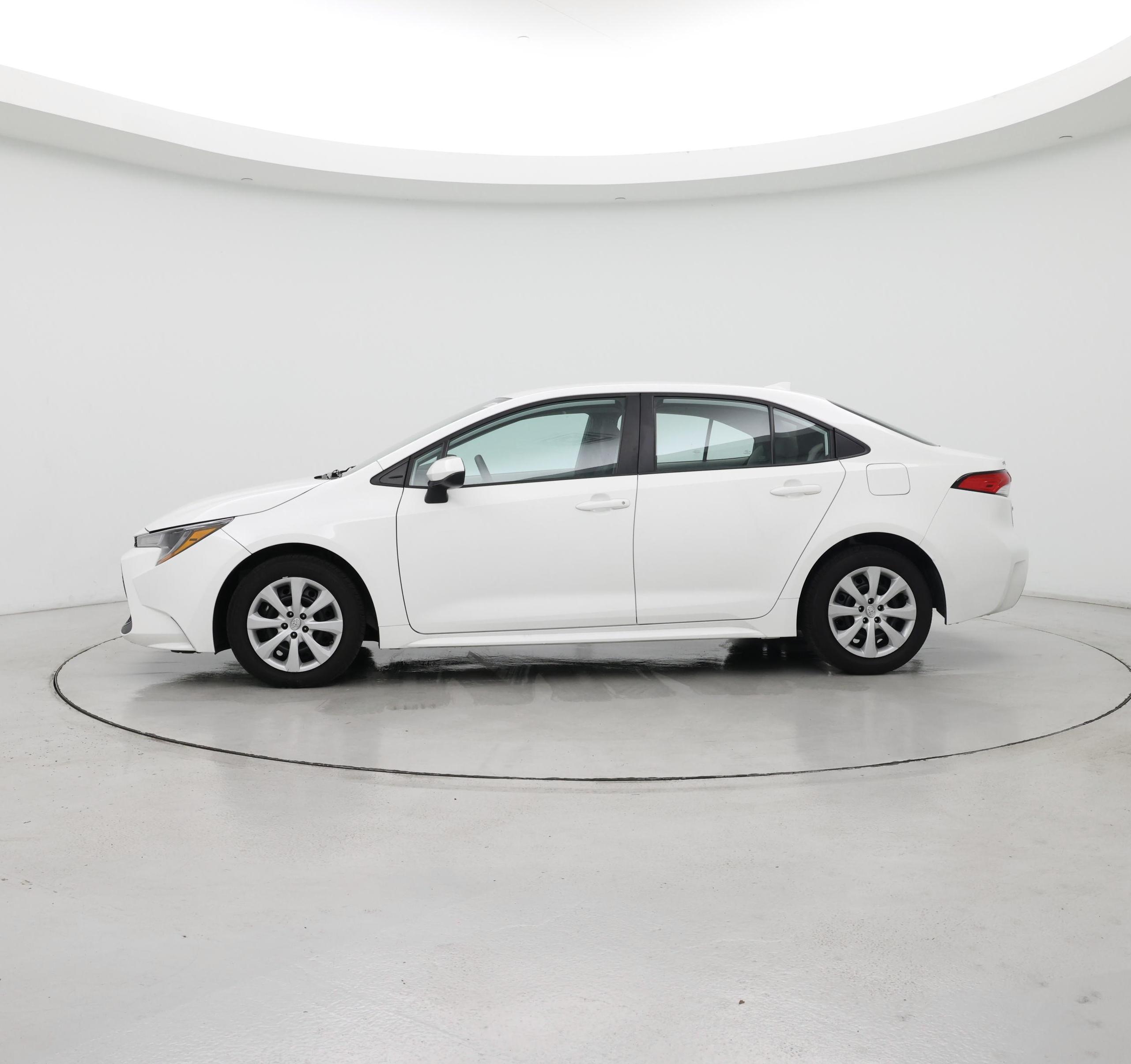 Thumbnail: 2022 Toyota Corolla - 3