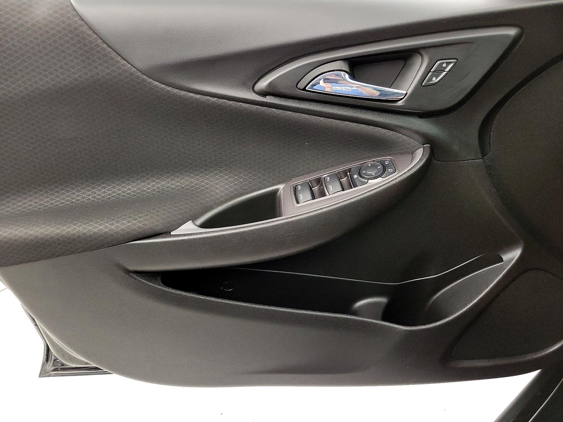 Thumbnail: 2022 Chevrolet Malibu - 12