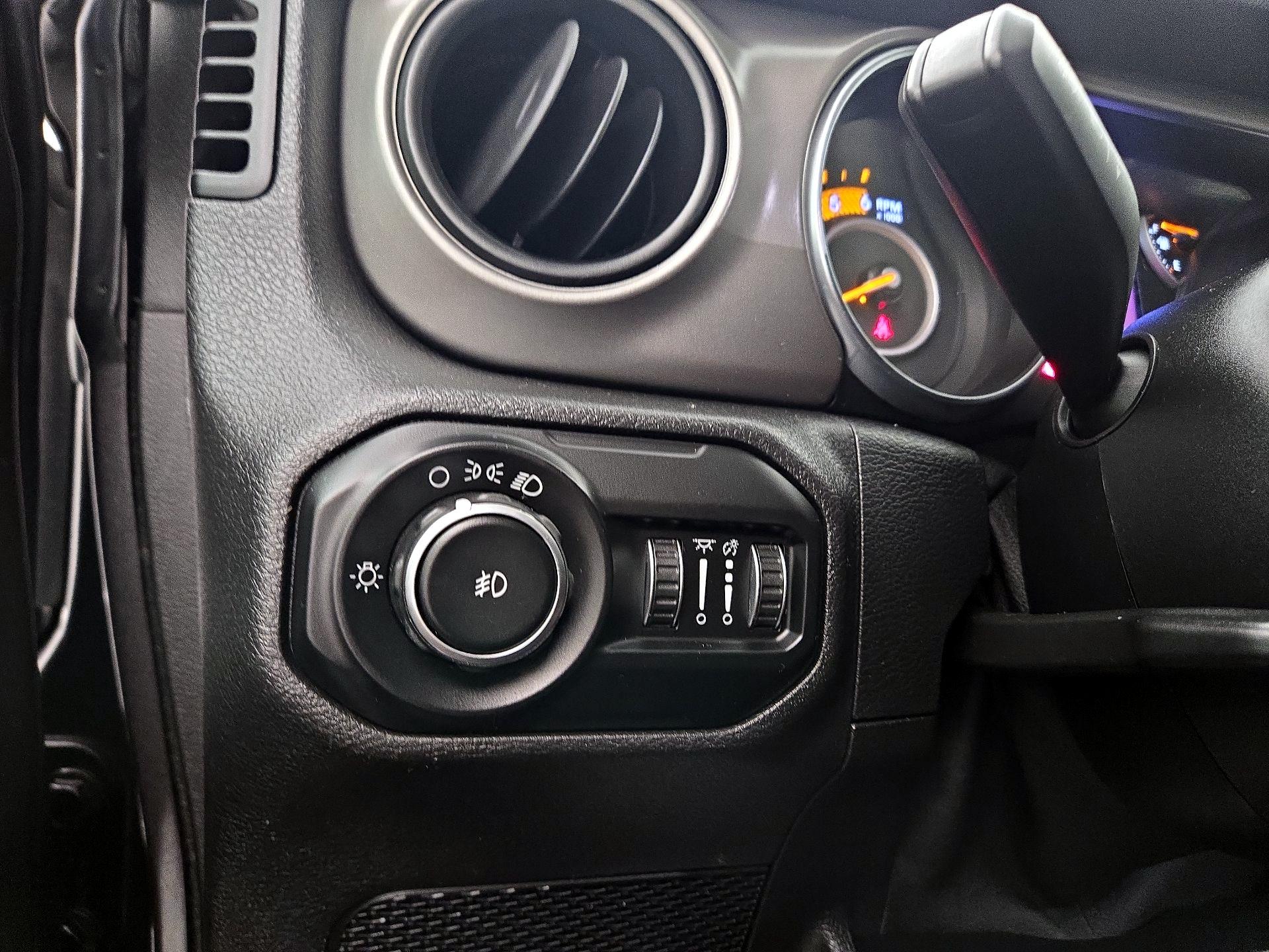 Thumbnail: 2021 Jeep Wrangler - 13