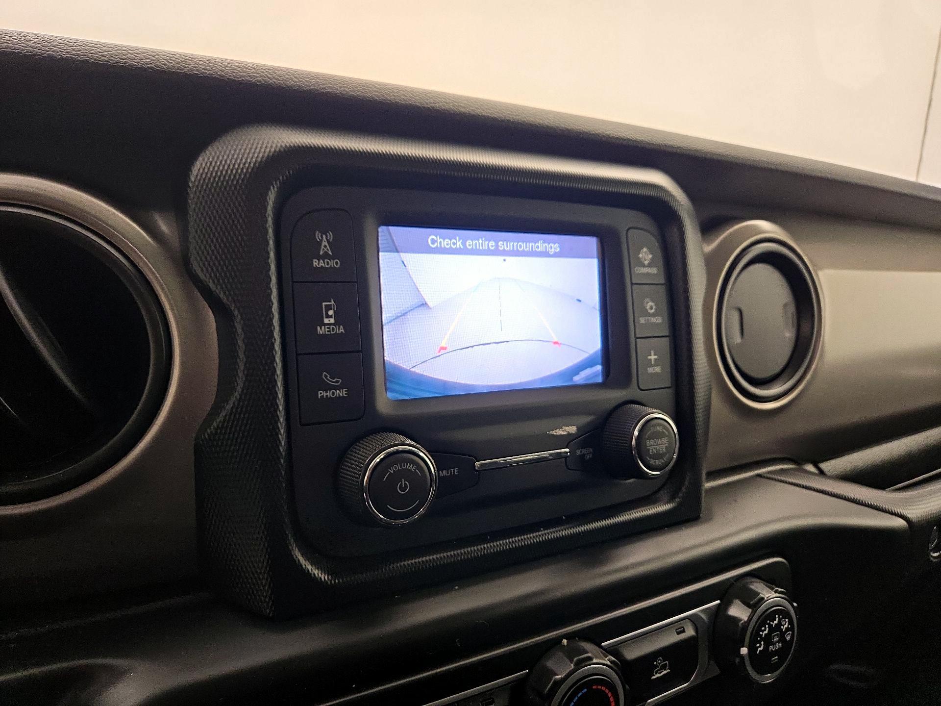 Thumbnail: 2021 Jeep Wrangler - 14