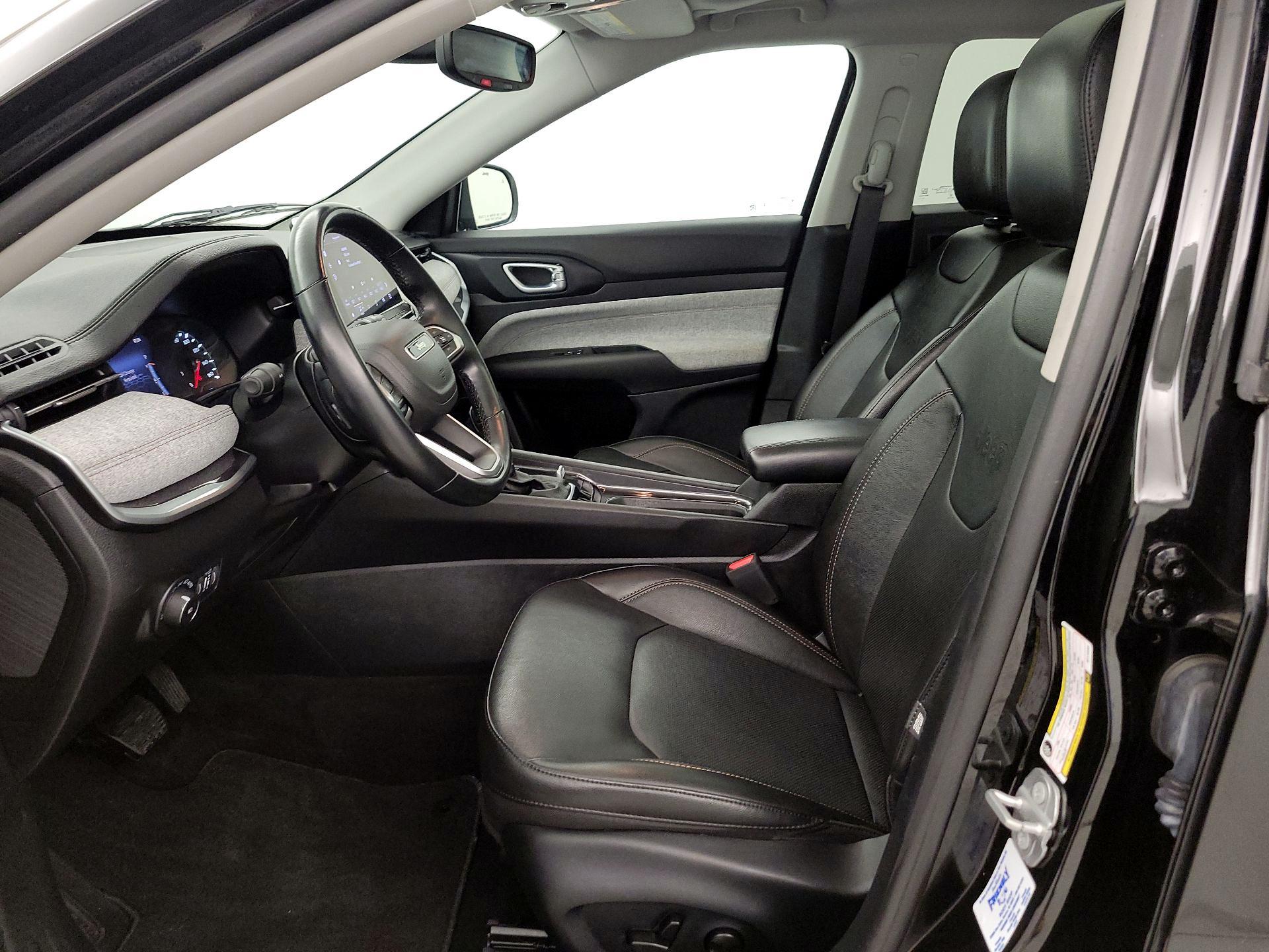 Thumbnail: 2022 Jeep Compass - 11