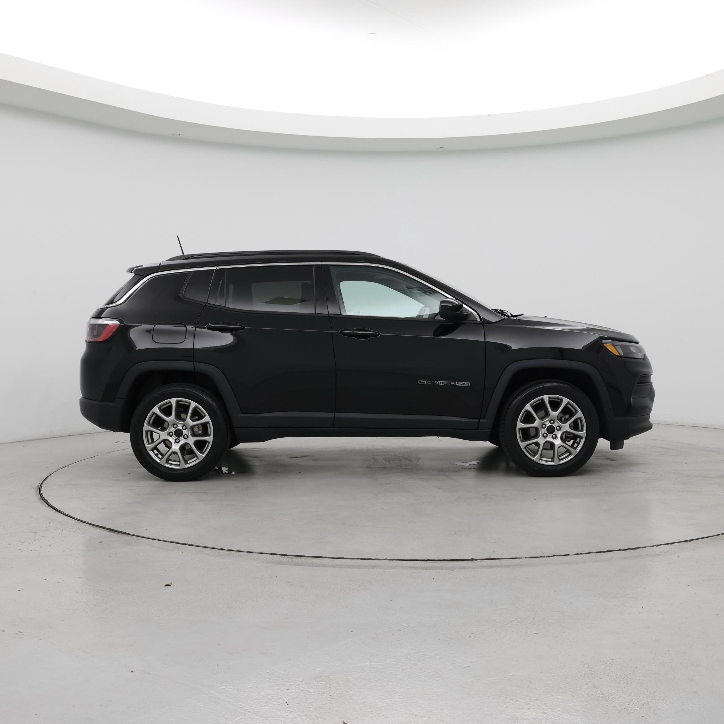 Thumbnail: 2022 Jeep Compass - 7