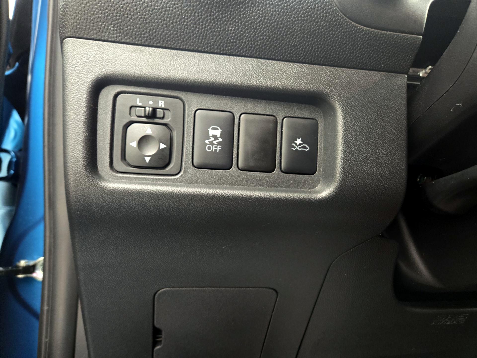 Thumbnail: 2023 Mitsubishi Mirage G4 - 13