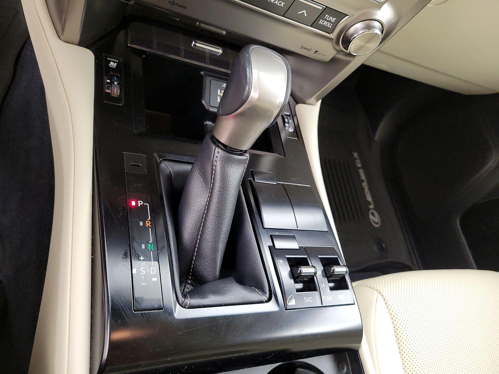 Thumbnail: 2021 Lexus GX - 16