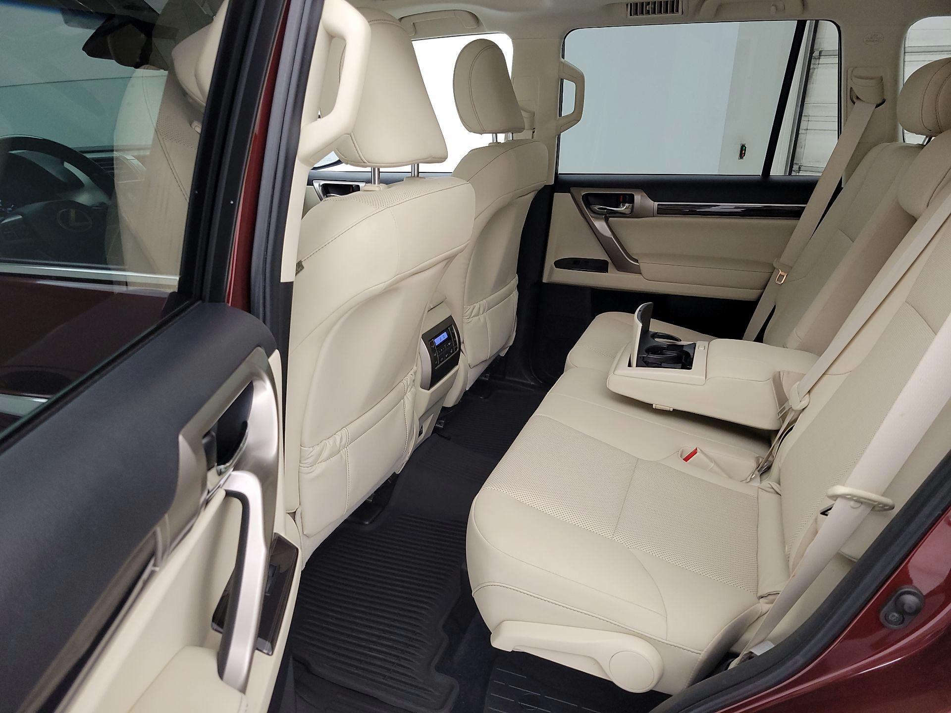 Thumbnail: 2021 Lexus GX - 17