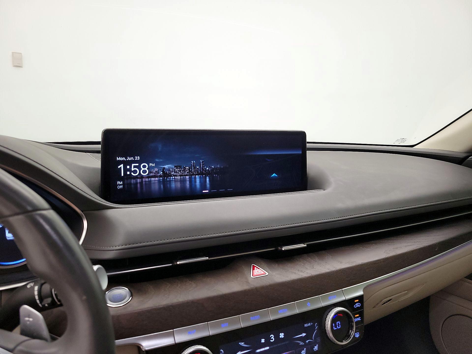 Thumbnail: 2022 Genesis G80 - 14