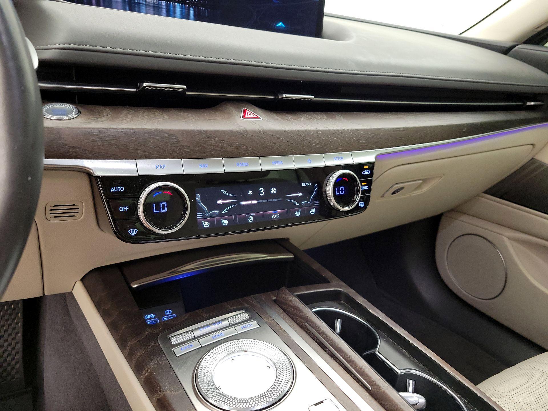 Thumbnail: 2022 Genesis G80 - 15