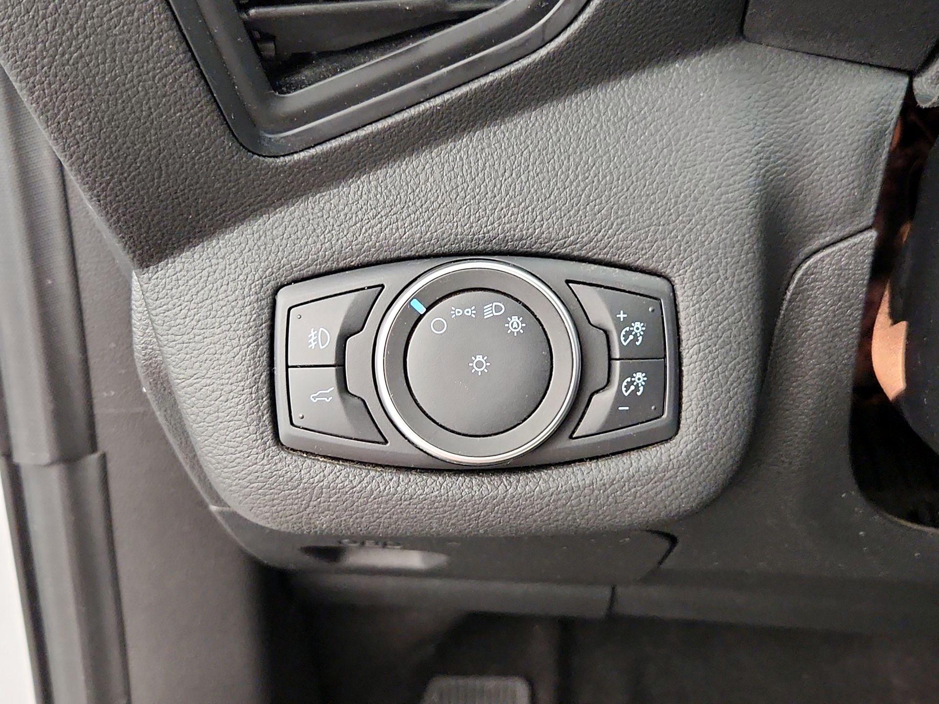 Thumbnail: 2017 Ford Escape - 13
