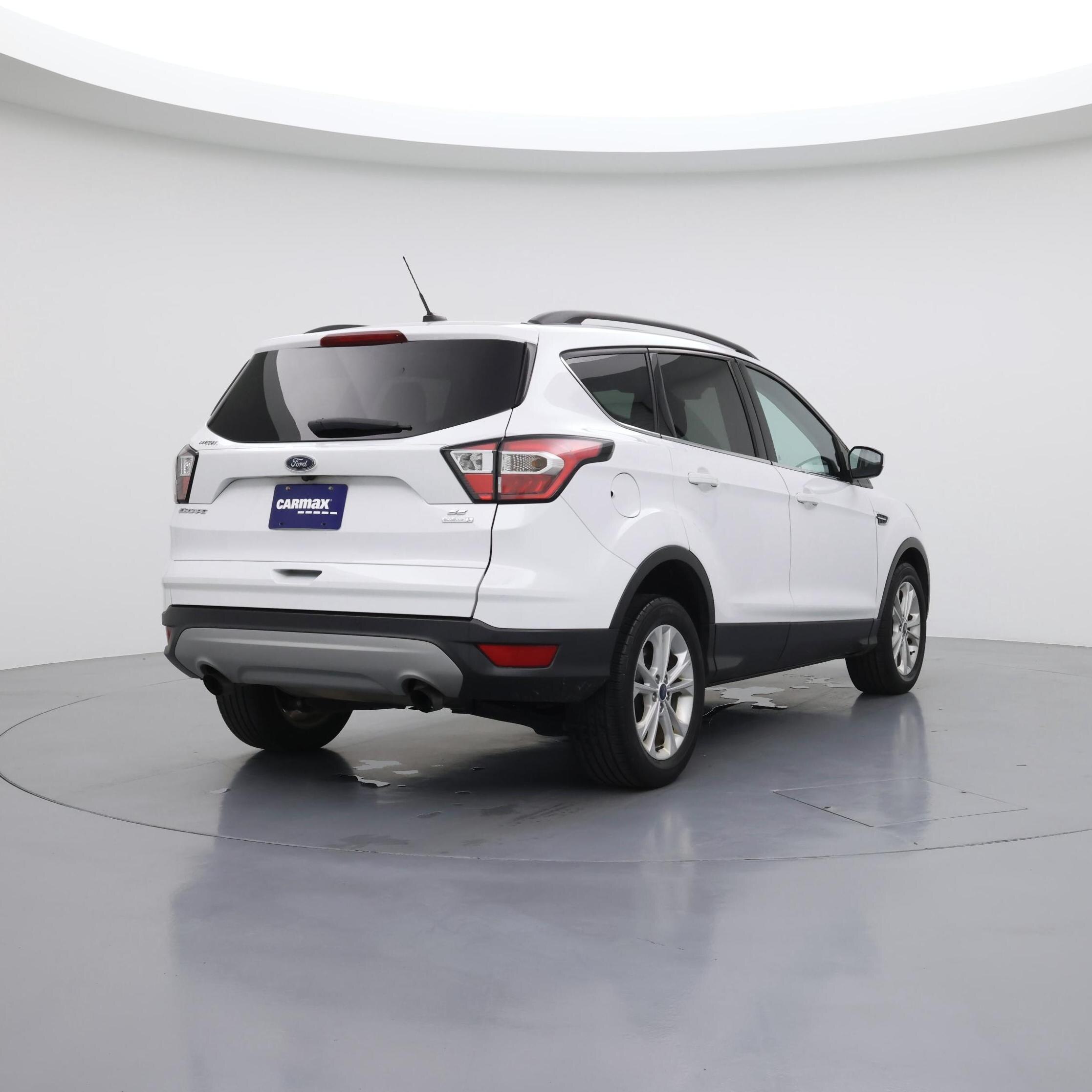 Thumbnail: 2017 Ford Escape - 8
