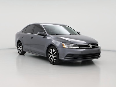 Gray 2017 Volkswagen Jetta SE