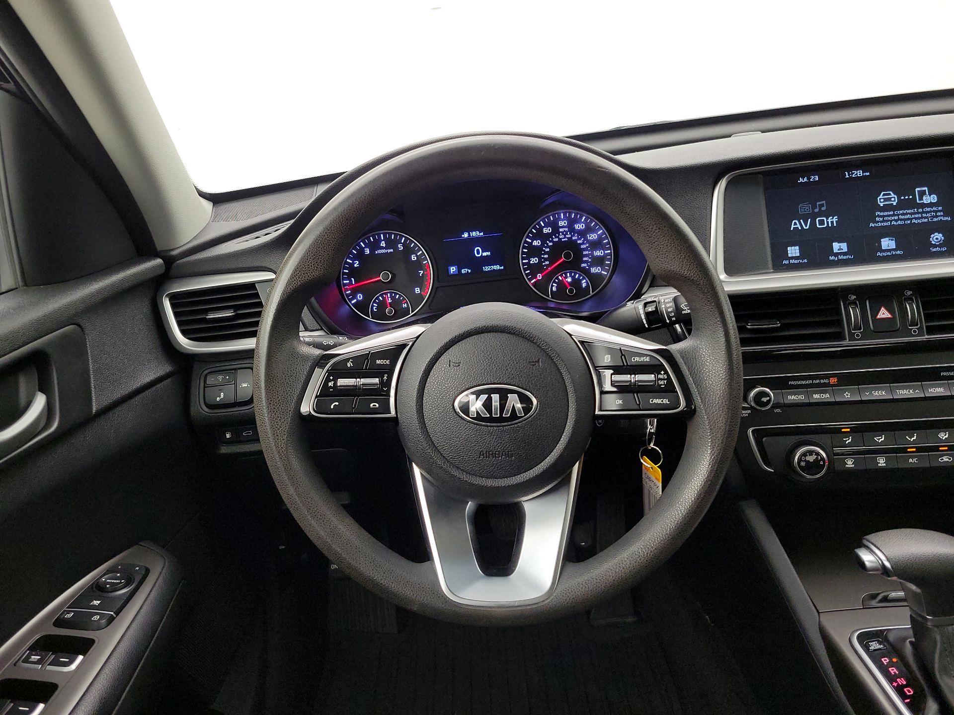 Thumbnail: 2019 Kia Optima - 10