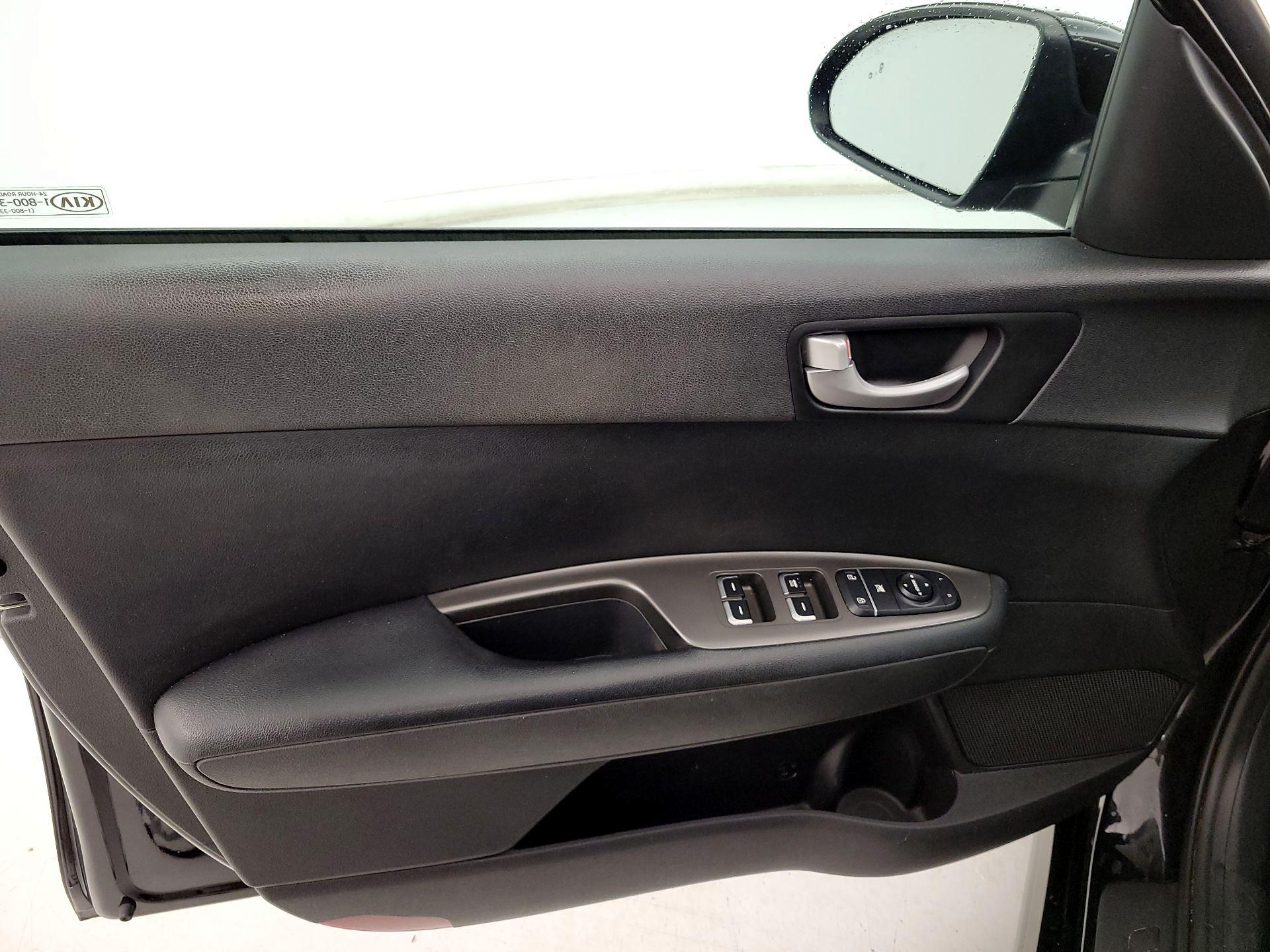 Thumbnail: 2019 Kia Optima - 12