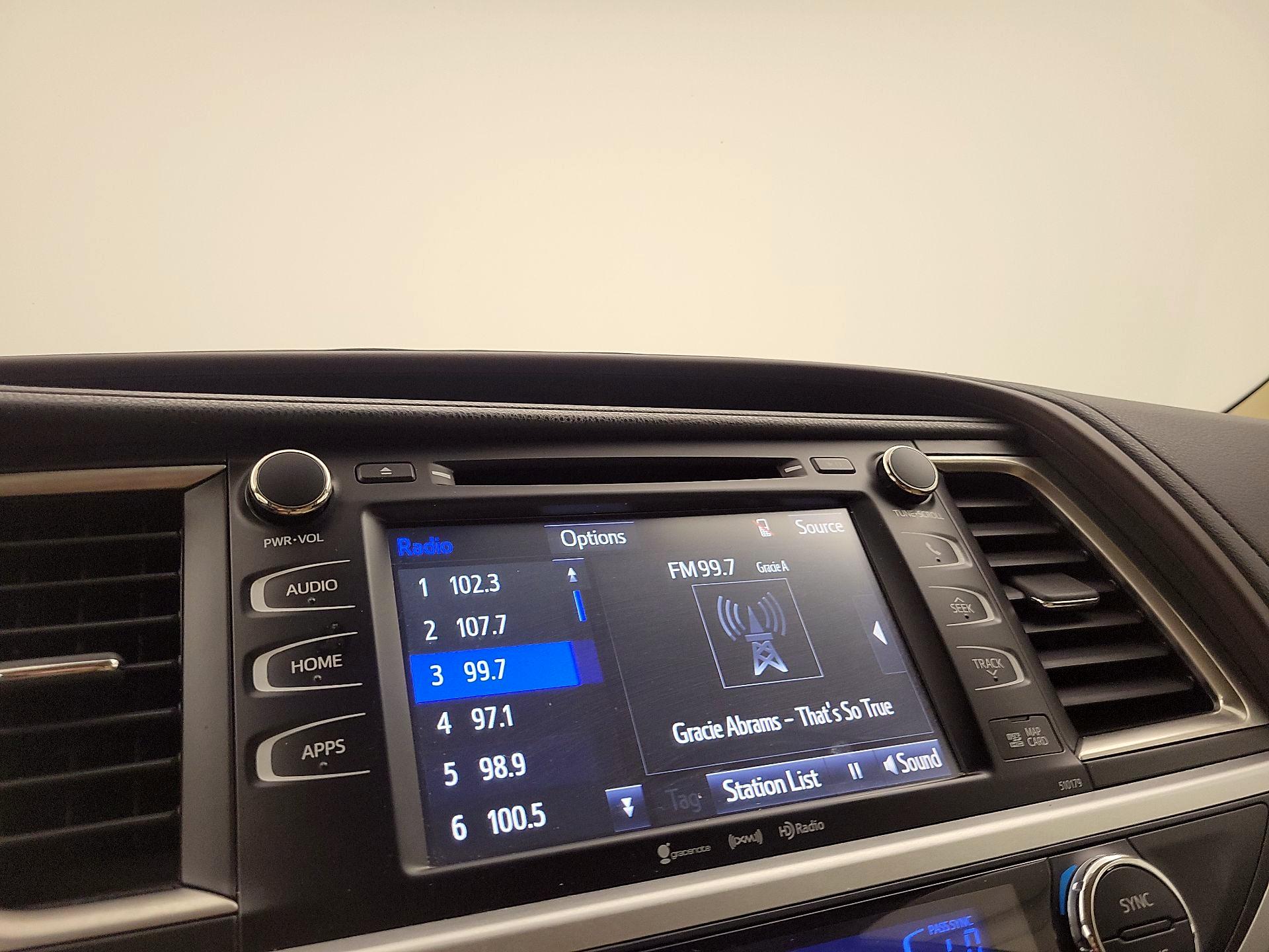 Thumbnail: 2017 Toyota Highlander - 13