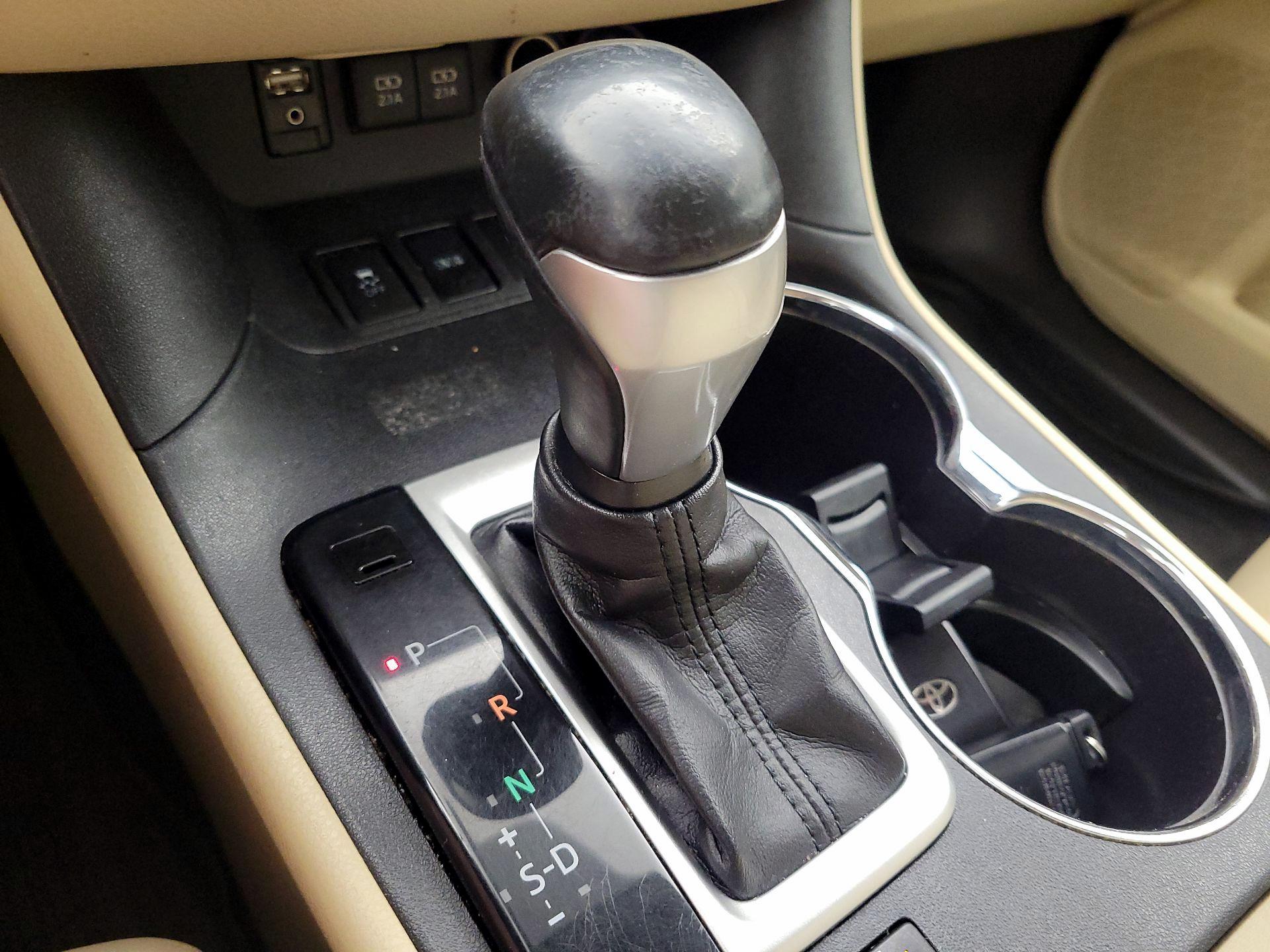 Thumbnail: 2017 Toyota Highlander - 15