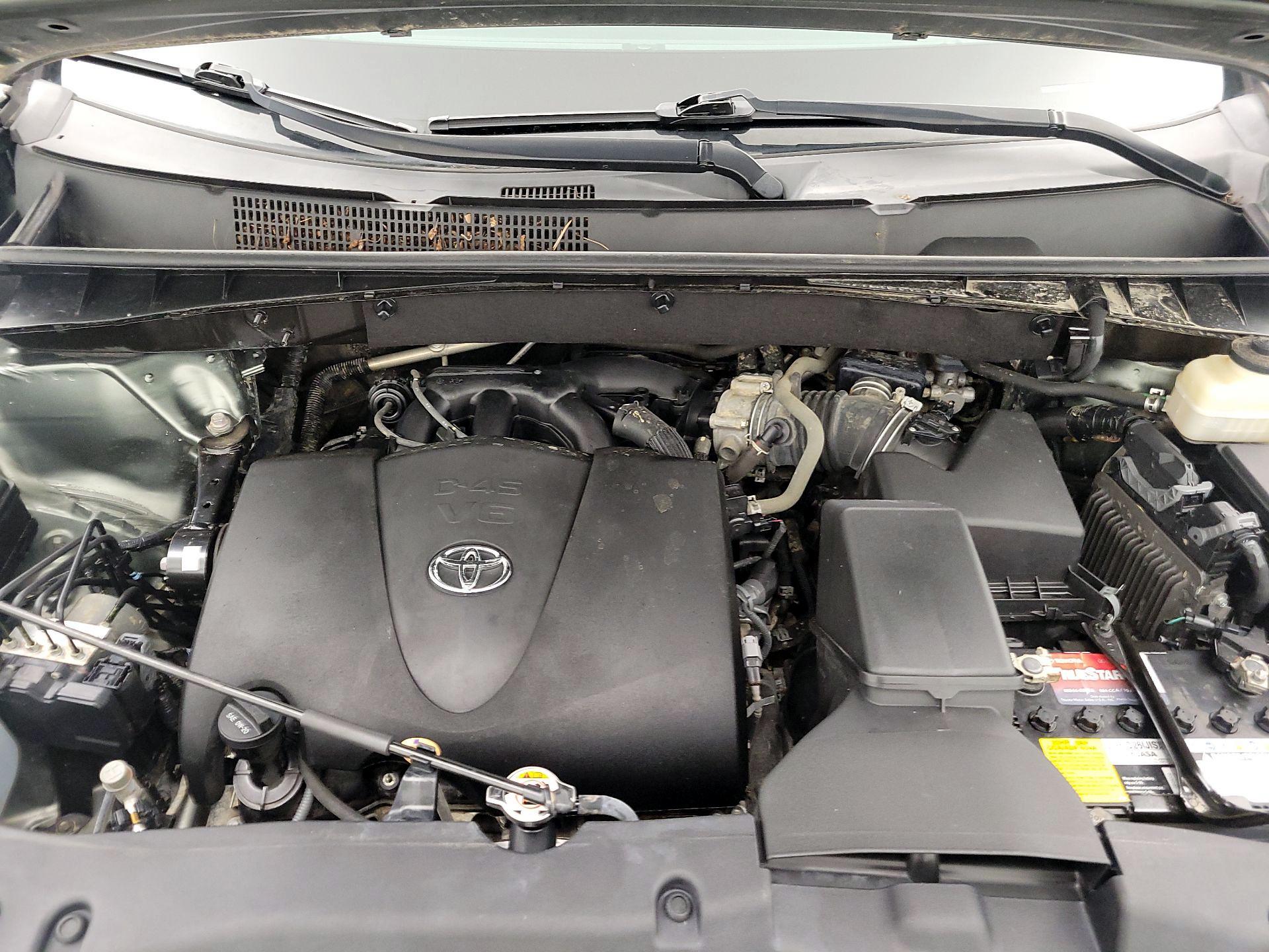 Thumbnail: 2017 Toyota Highlander - 17