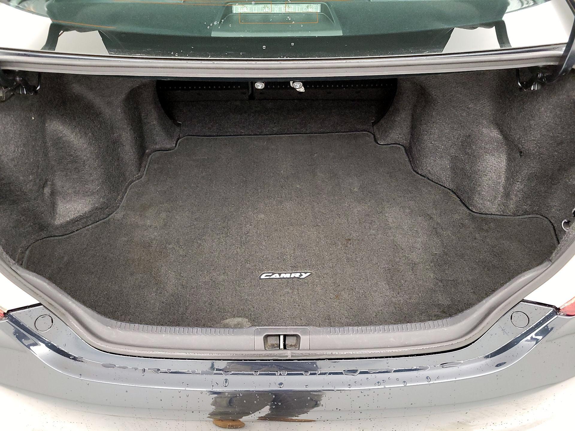 Thumbnail: 2014 Toyota Camry - 16