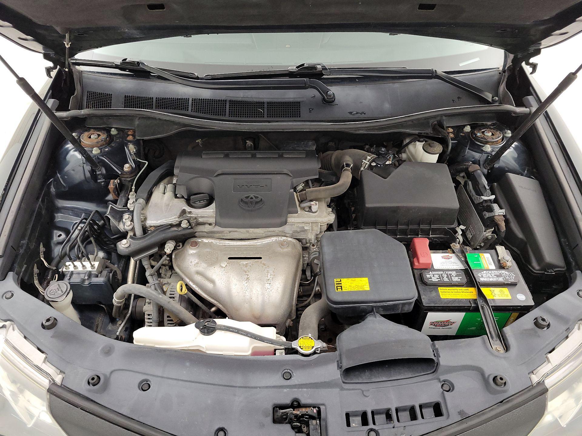 Thumbnail: 2014 Toyota Camry - 17