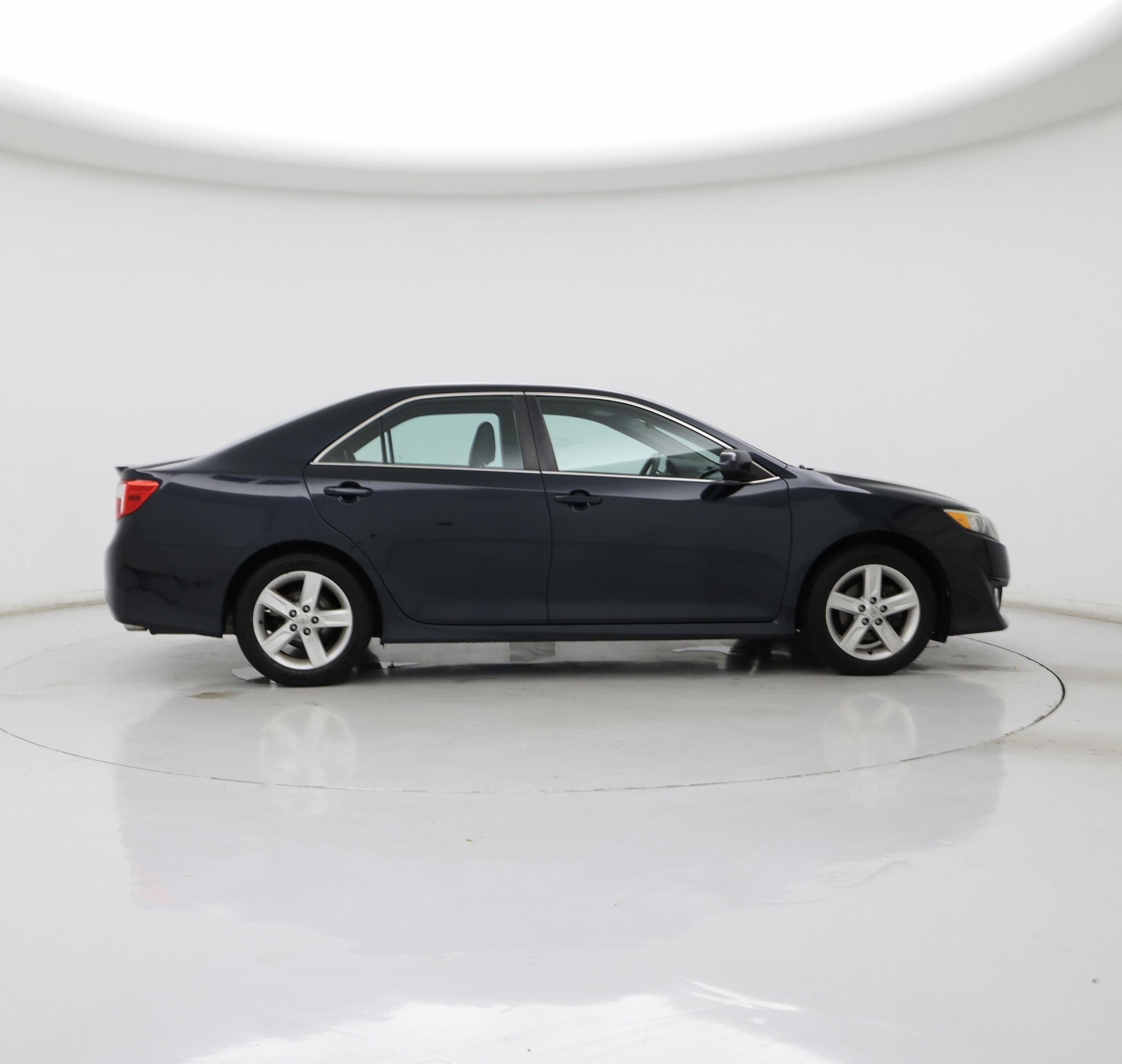 Thumbnail: 2014 Toyota Camry - 7