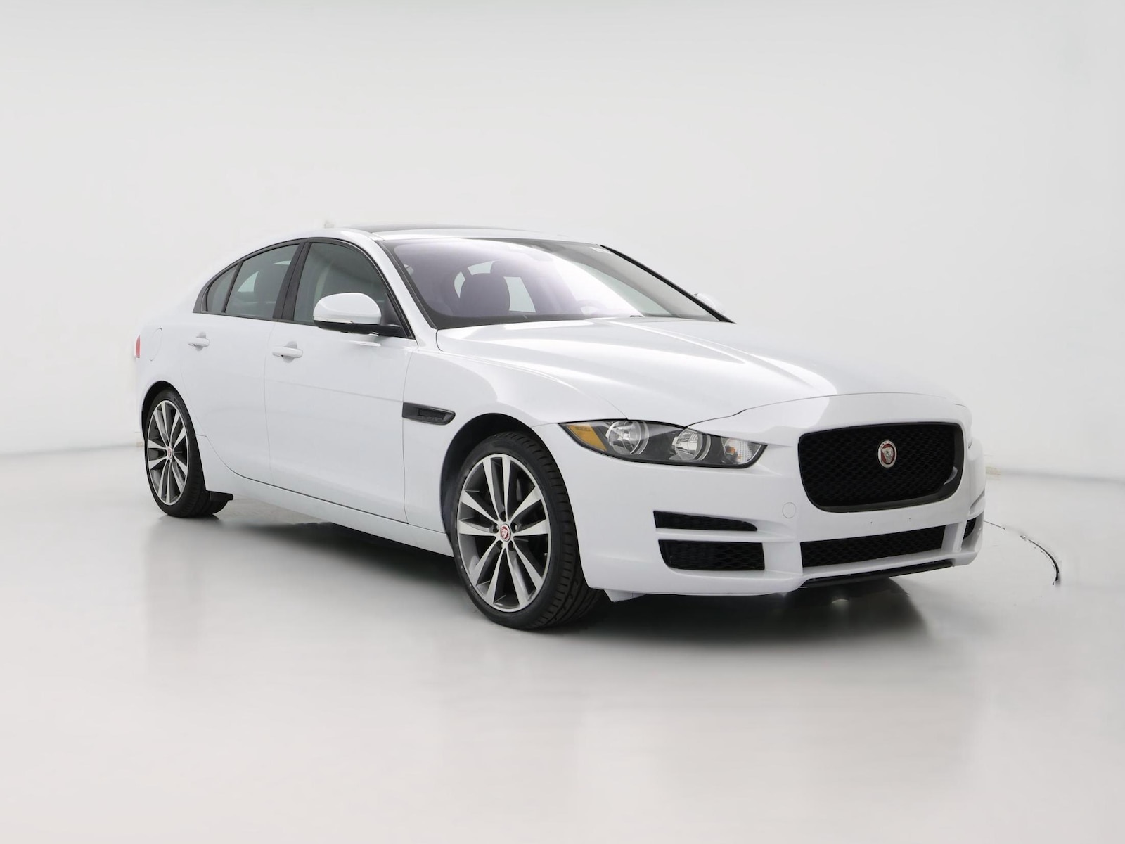 2017 Jaguar XE