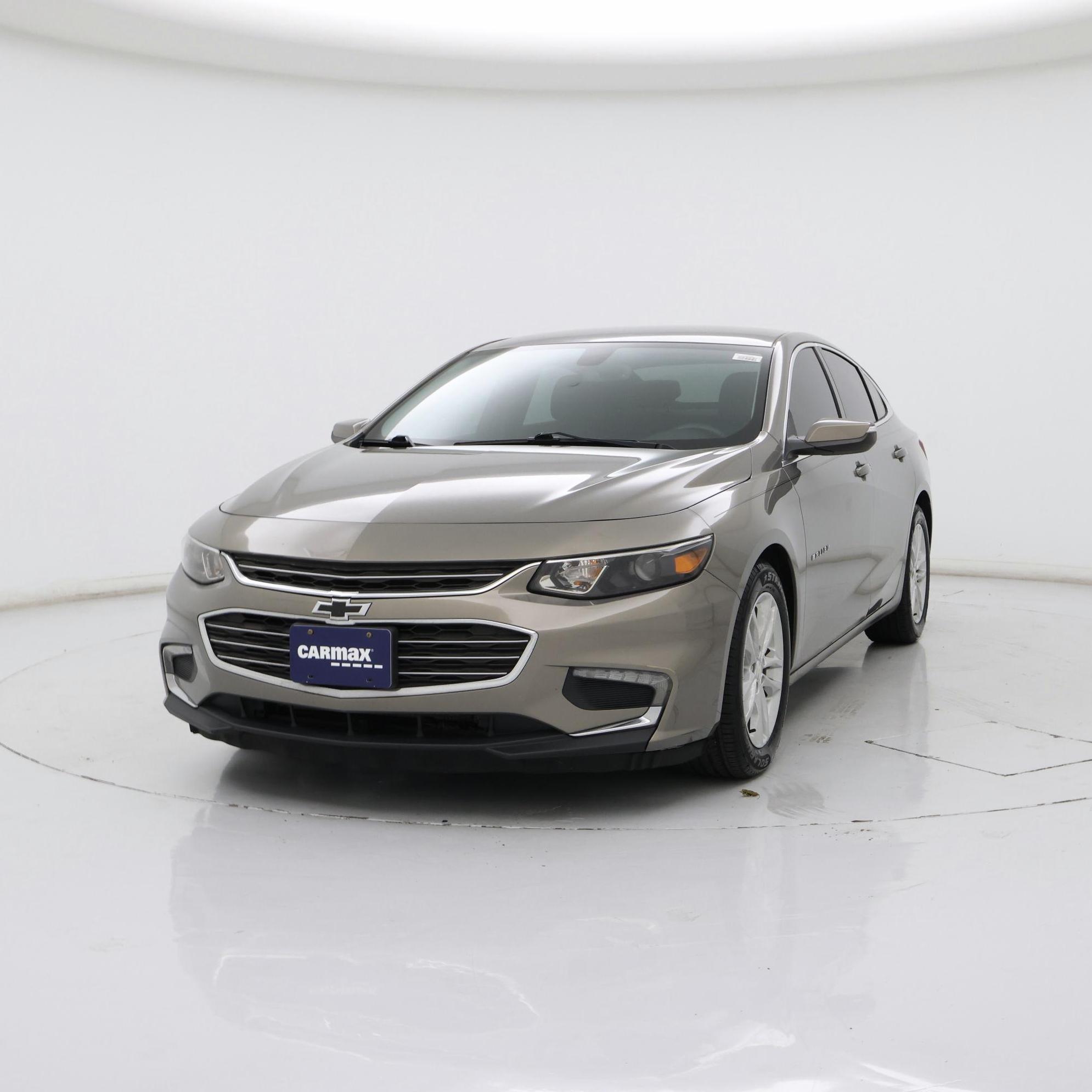 Thumbnail: 2017 Chevrolet Malibu - 4