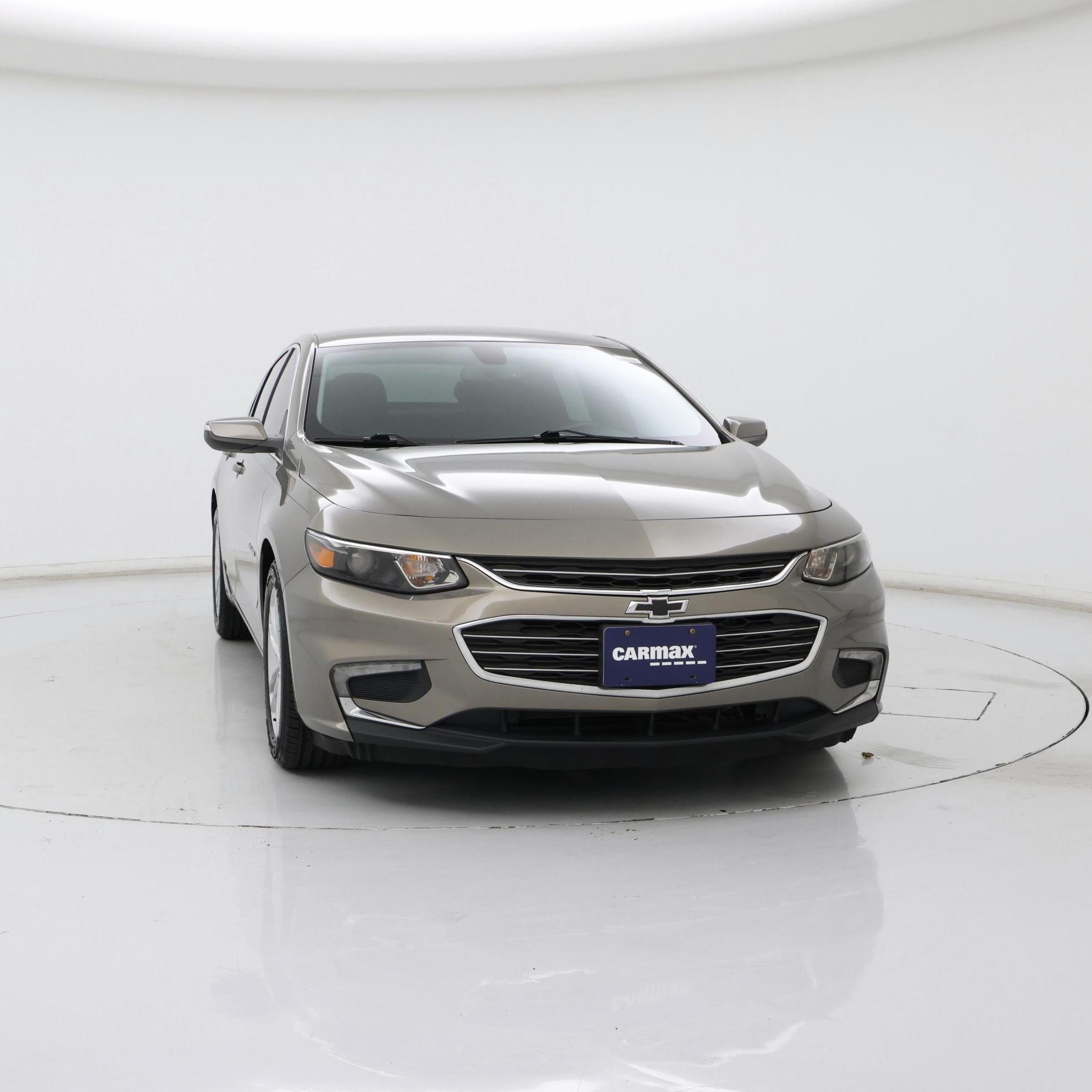 Thumbnail: 2017 Chevrolet Malibu - 5
