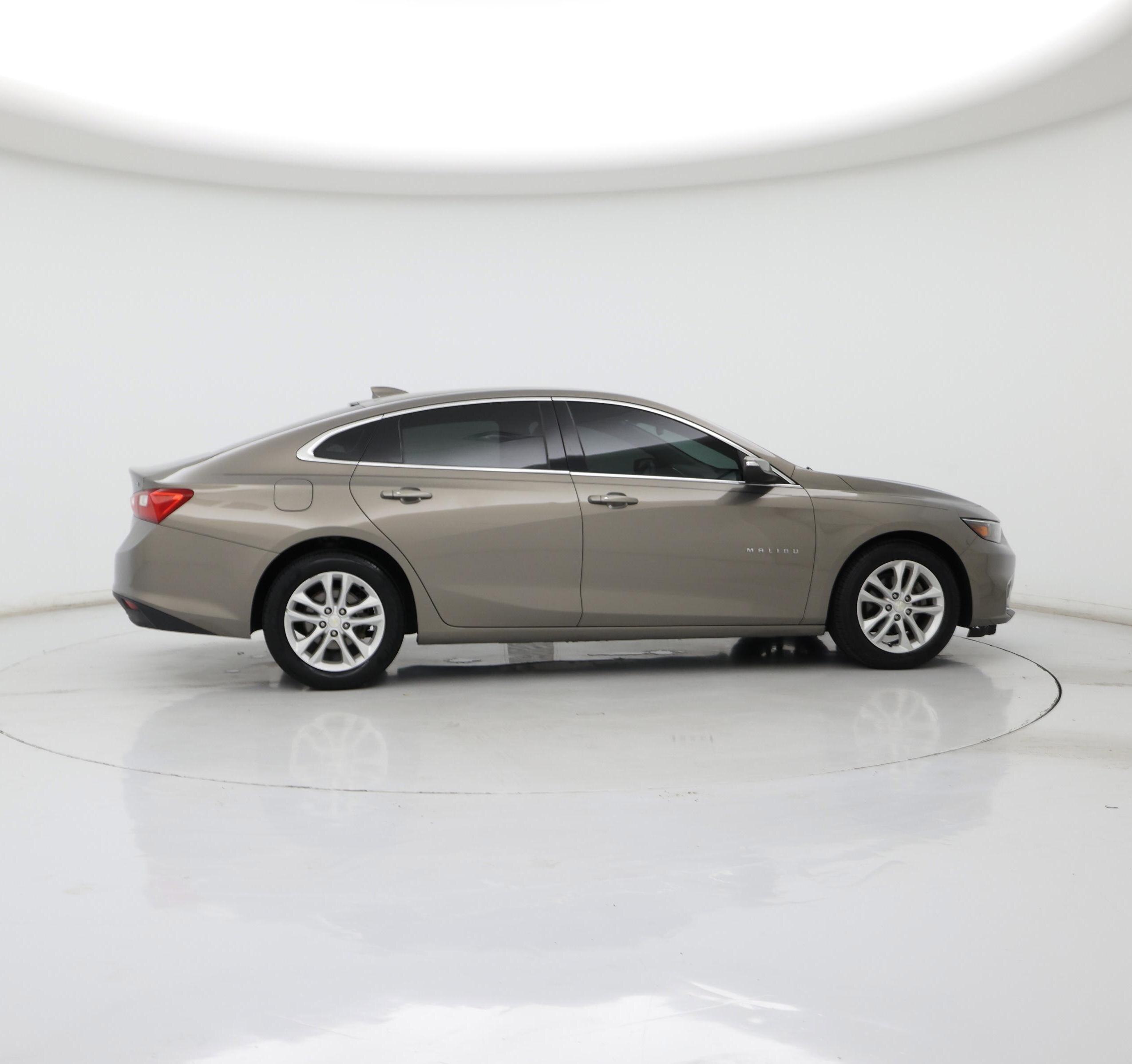 Thumbnail: 2017 Chevrolet Malibu - 7