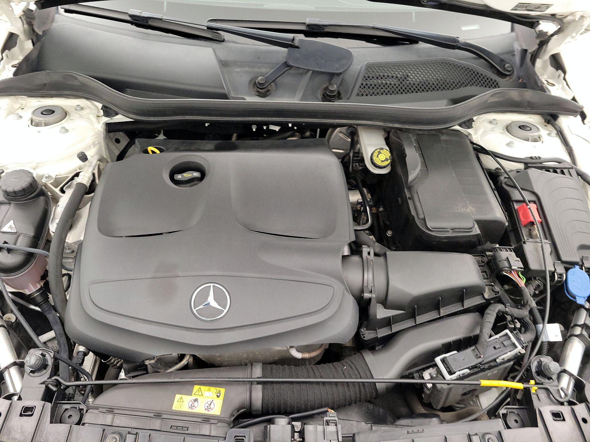 Thumbnail: 2019 Mercedes-Benz GLA - 17