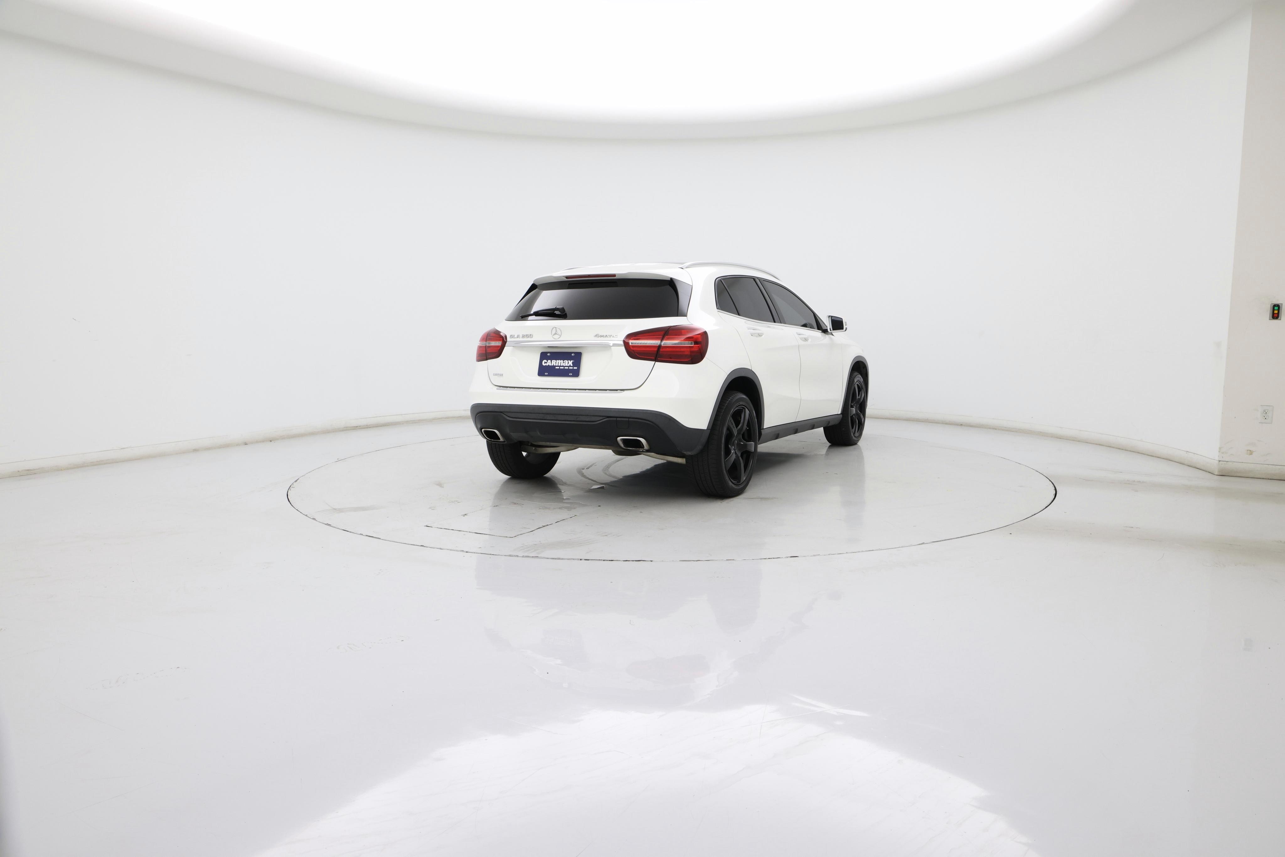 Thumbnail: 2019 Mercedes-Benz GLA - 8