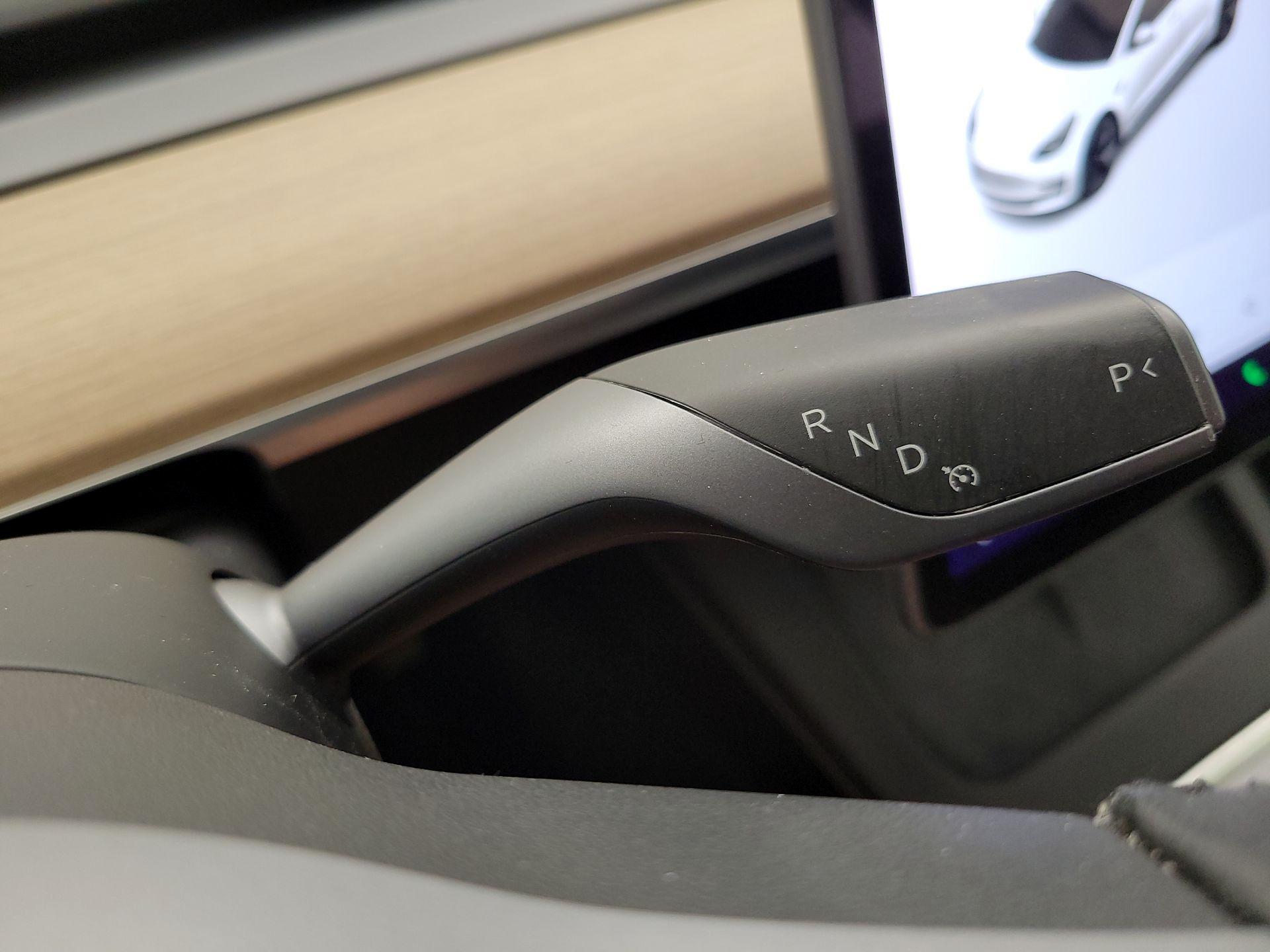 Thumbnail: 2021 Tesla Model 3 - 15