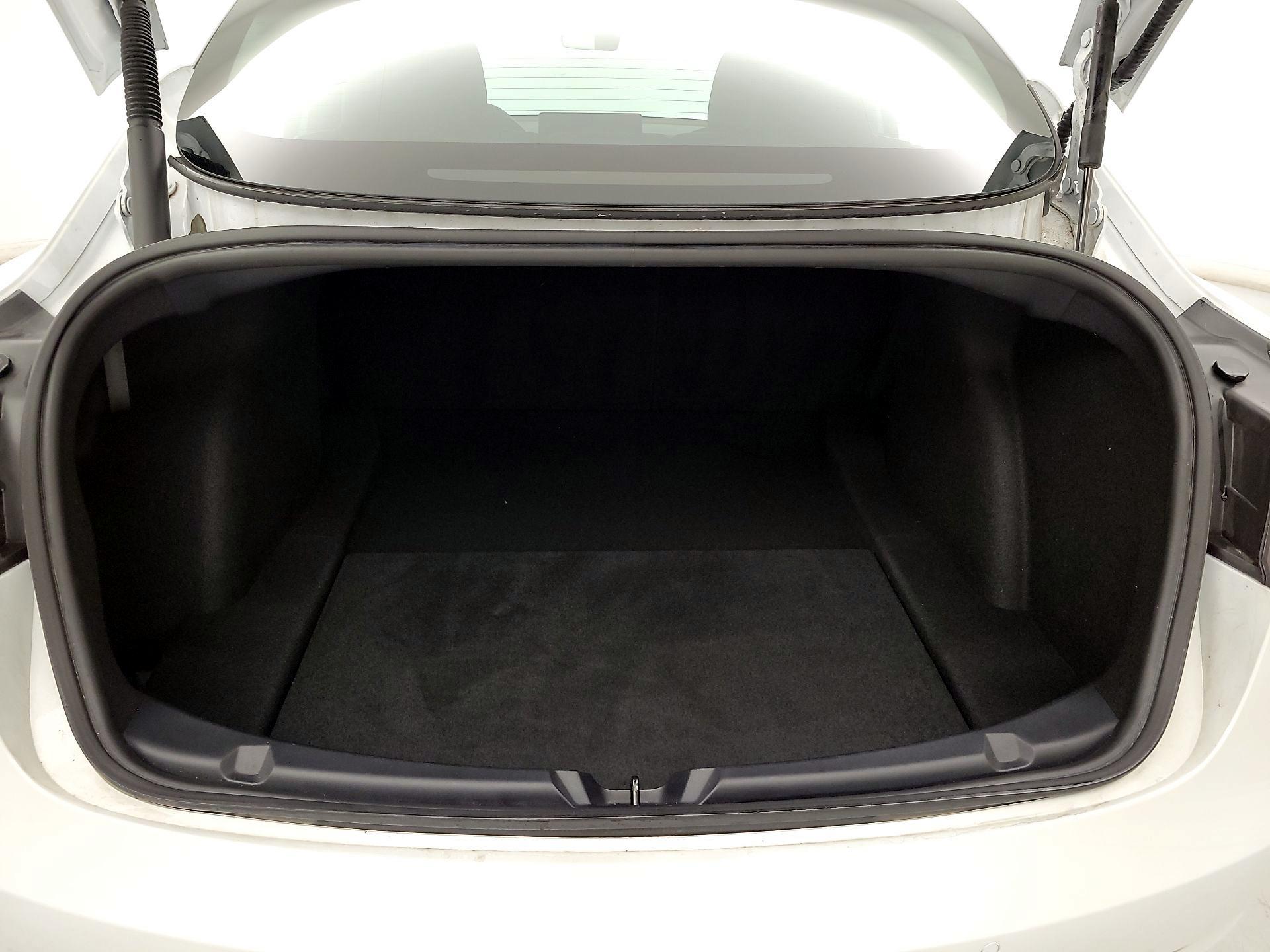 Thumbnail: 2021 Tesla Model 3 - 16
