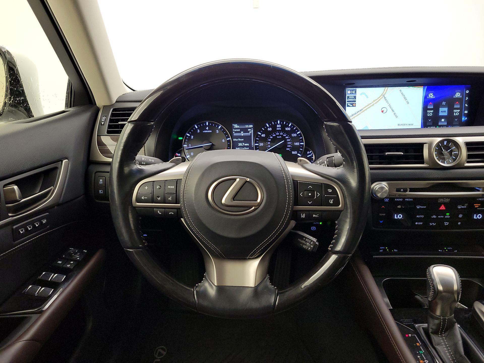 Thumbnail: 2016 Lexus GS - 10