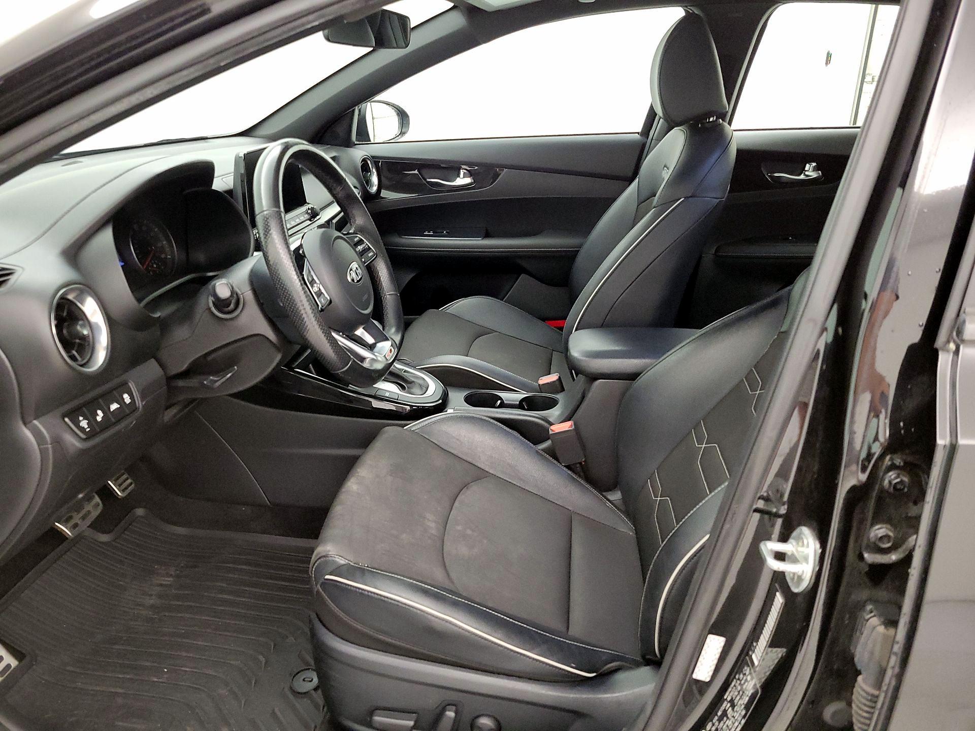 Thumbnail: 2021 Kia Forte - 11