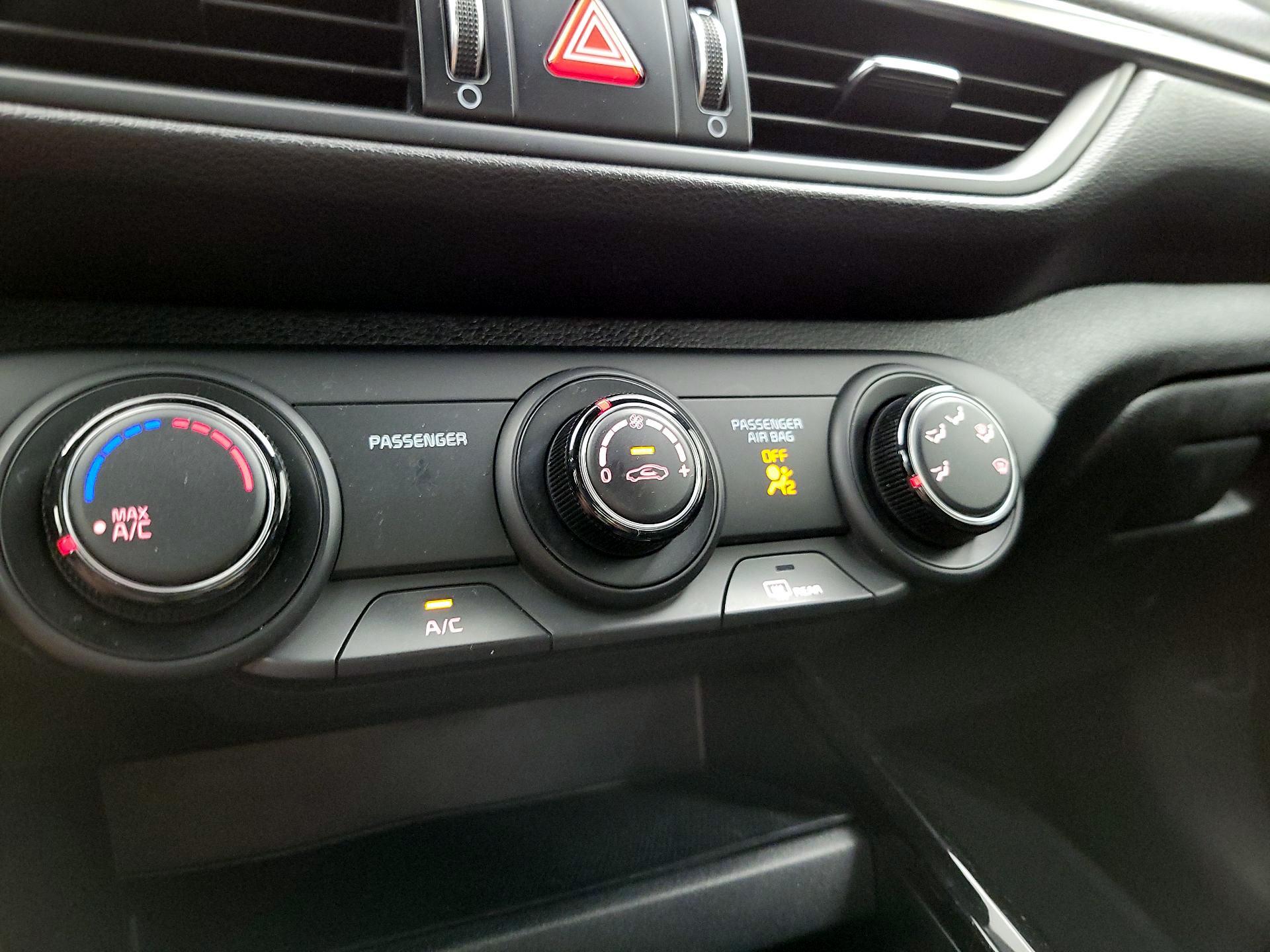 Thumbnail: 2021 Kia Forte - 14