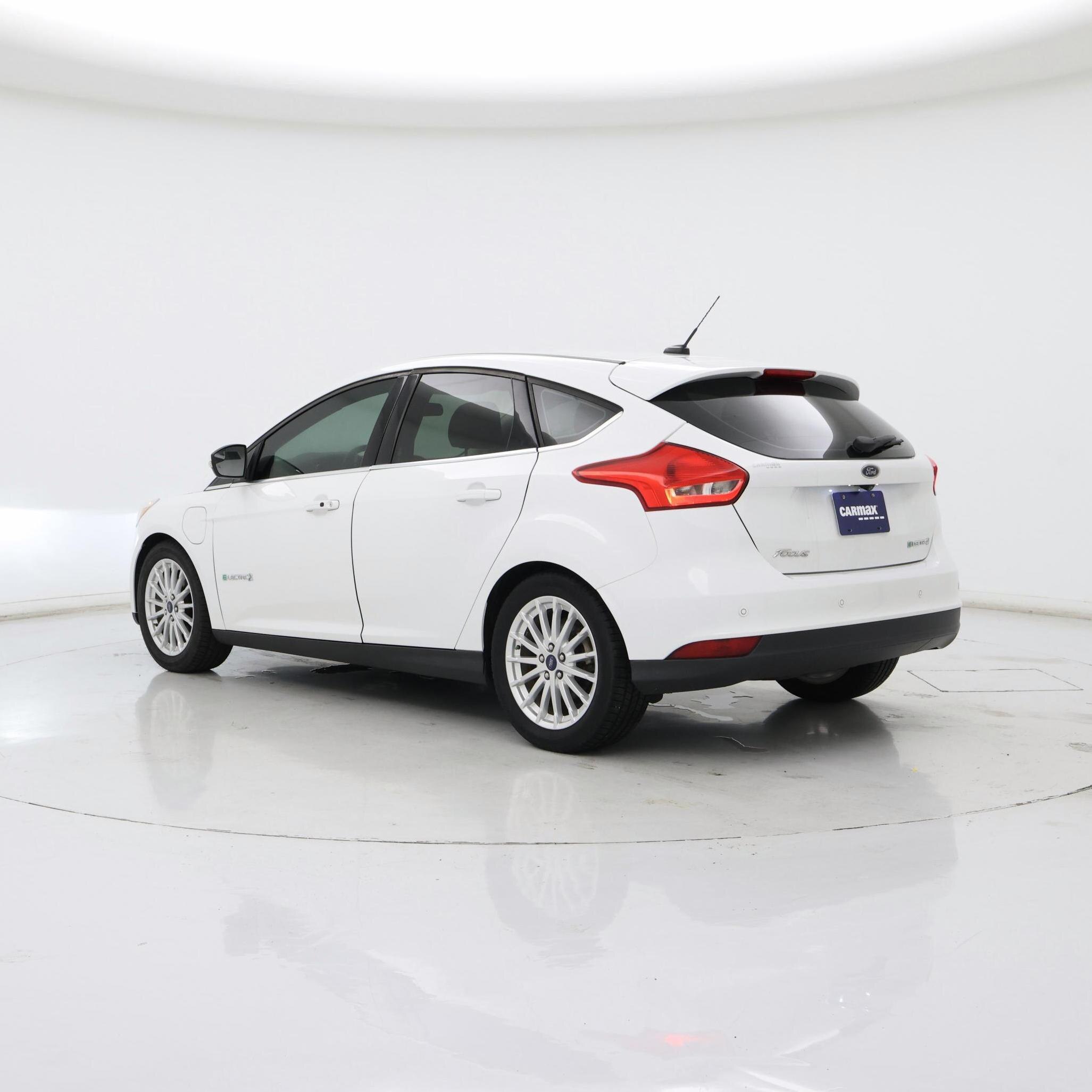 Thumbnail: 2017 Ford Focus - 2