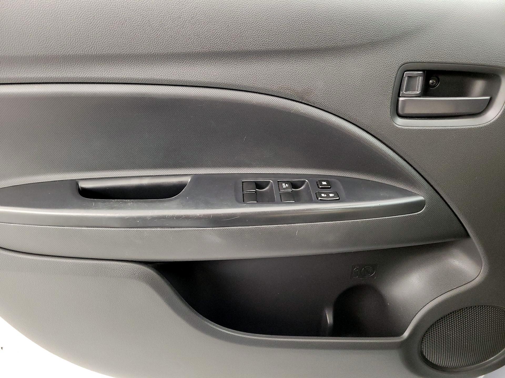 Thumbnail: 2021 Mitsubishi Mirage - 12